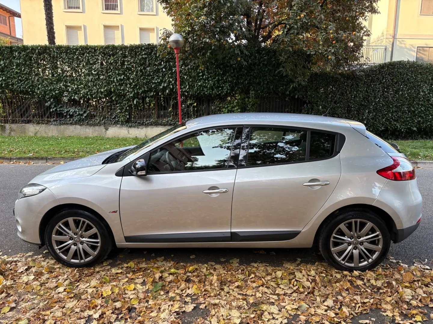 Renault Megane Mégane Coupé 1.5 dCi 110CV Start&Stop Energy GT Gris - 2