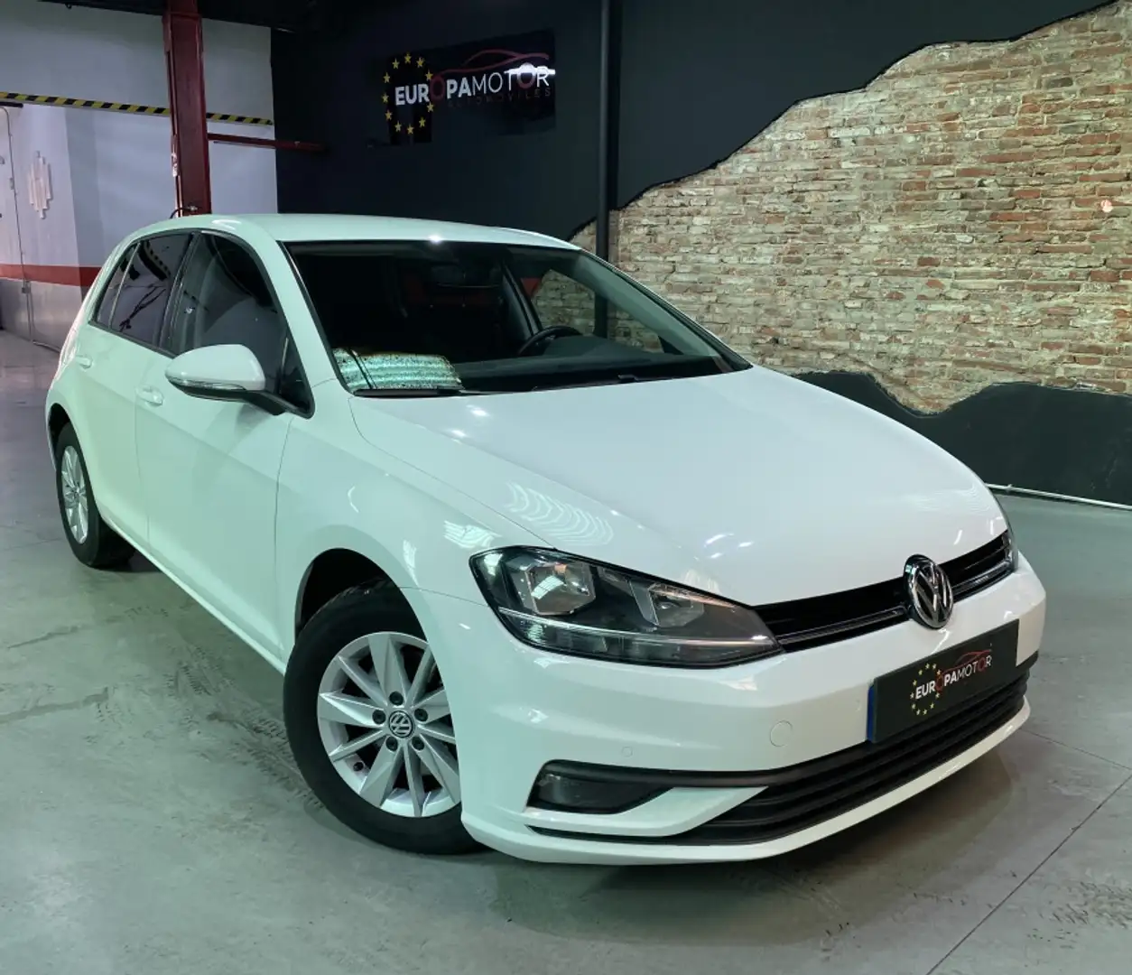 Volkswagen Golf 1.6TDI Ready2GO 85kW Blanco - 1