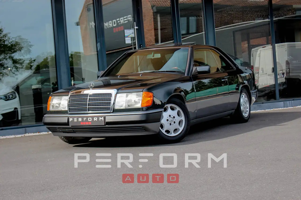 Mercedes-Benz CE 300