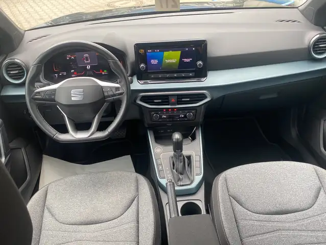 Seat Arona view 4