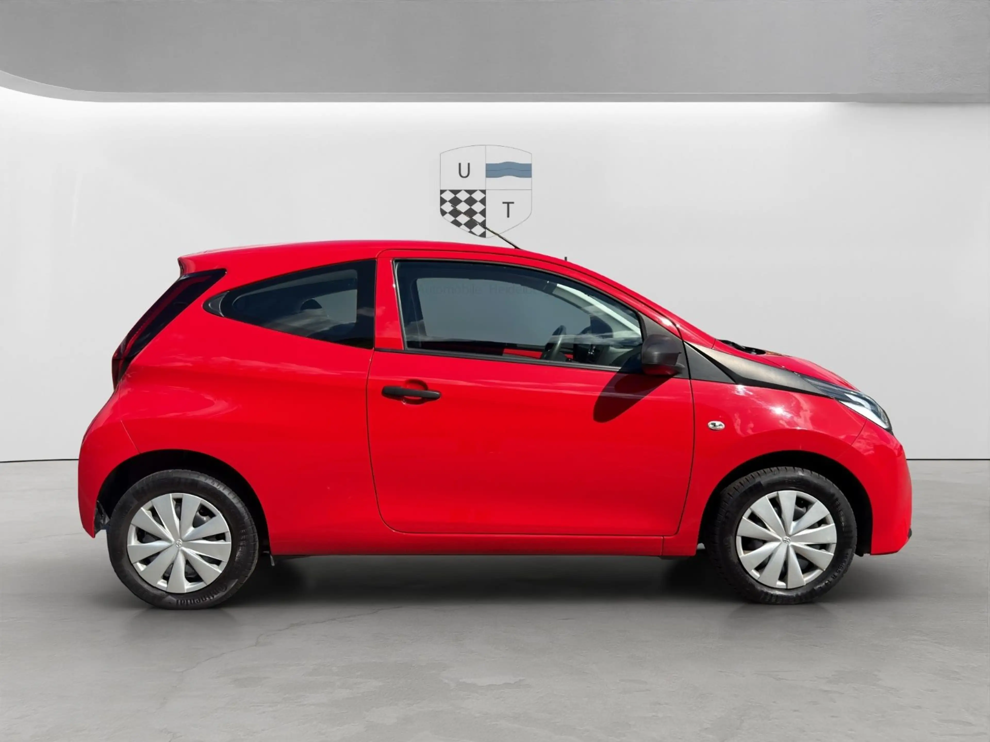 Toyota Aygo AYGO x   / SHZ / 2.Hand / — photo 4