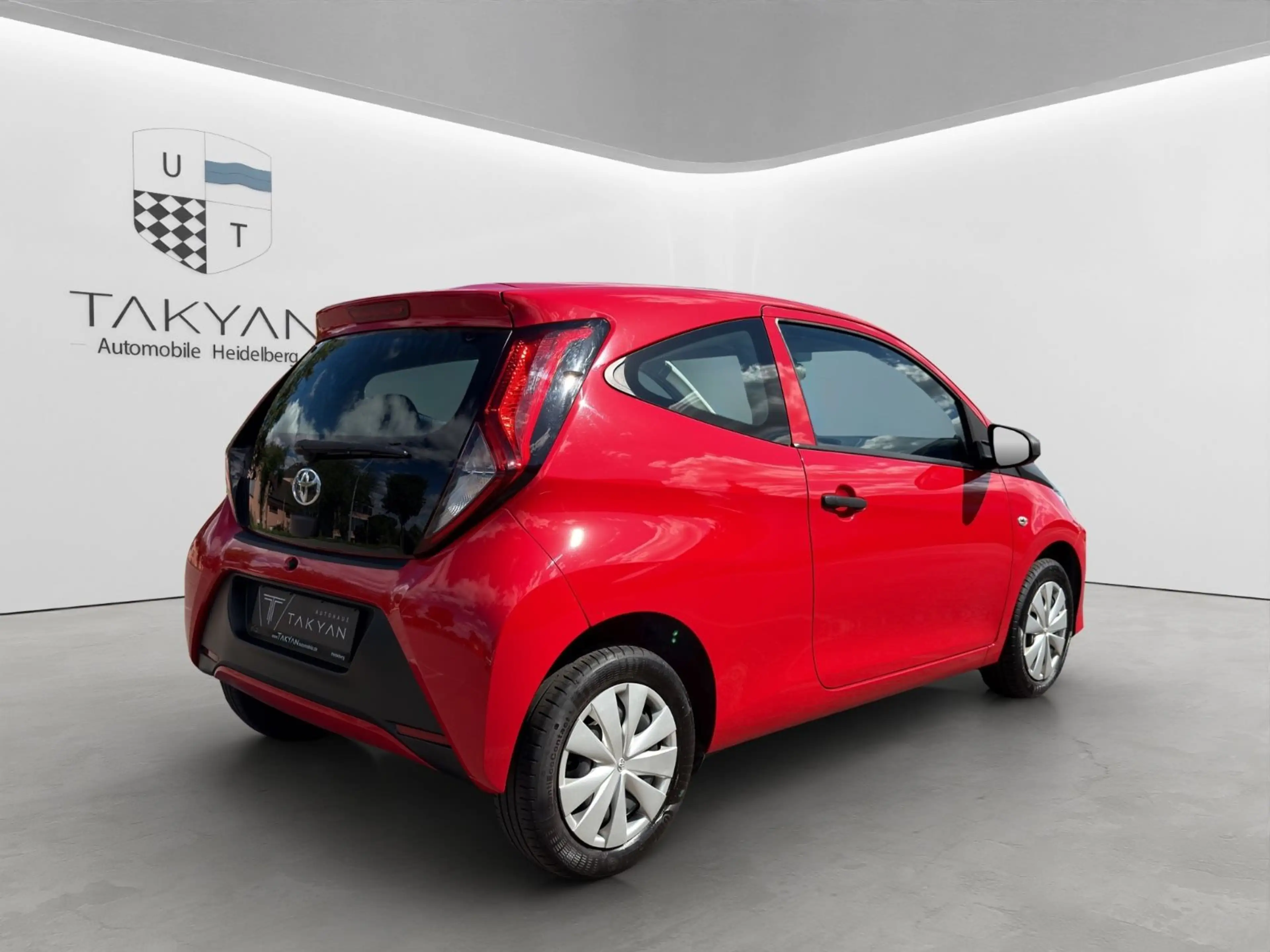 Toyota Aygo AYGO x   / SHZ / 2.Hand / — photo 5