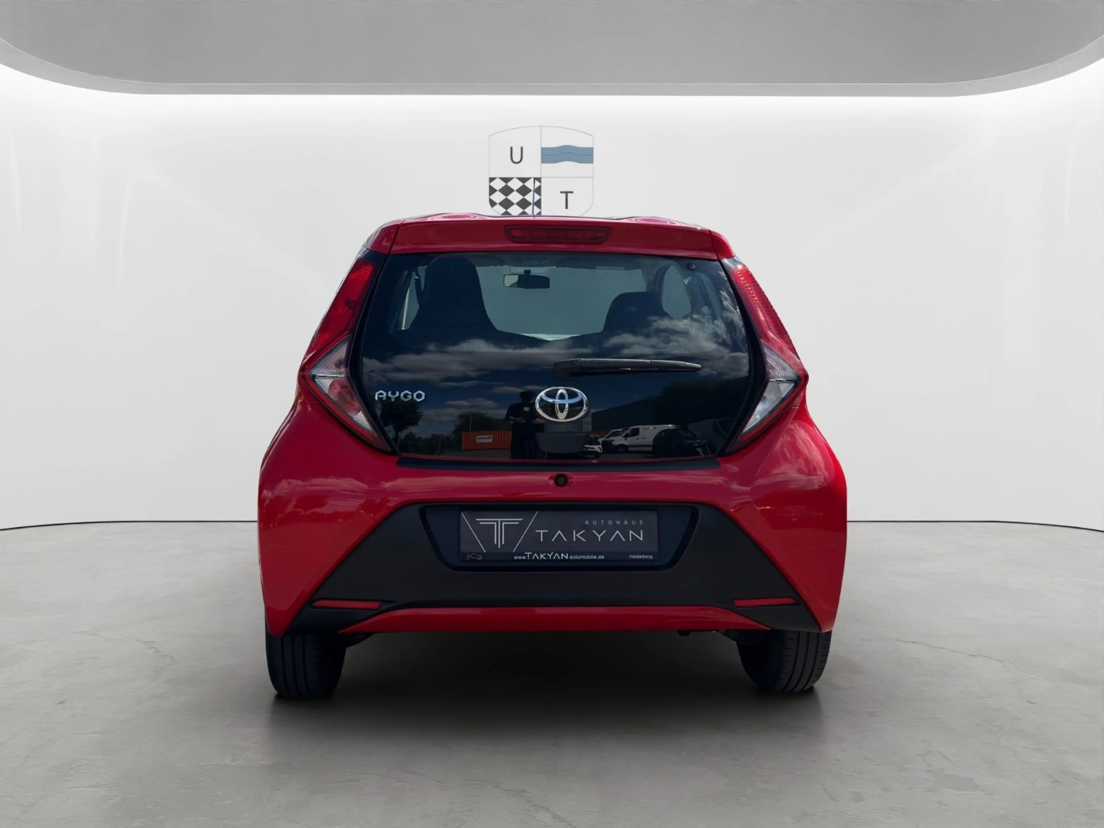 Toyota Aygo AYGO x   / SHZ / 2.Hand / — photo 6