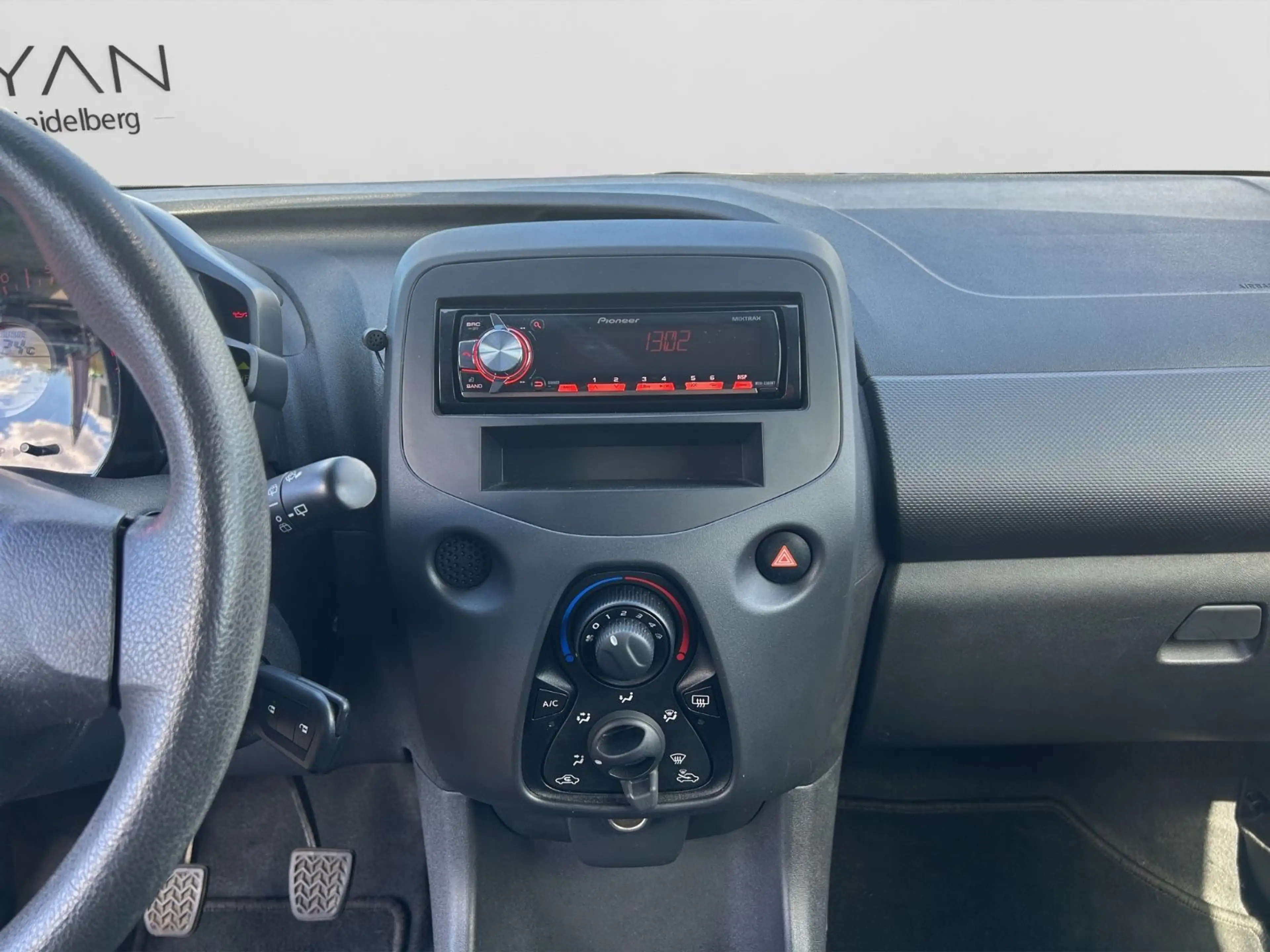 Toyota Aygo AYGO x   / SHZ / 2.Hand / — photo 15