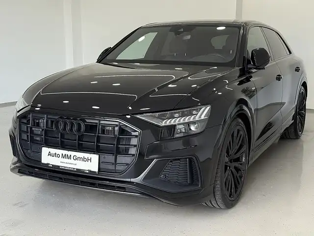 Audi Q8 50  TDI S-line quattro Black Edition Ansicht 2