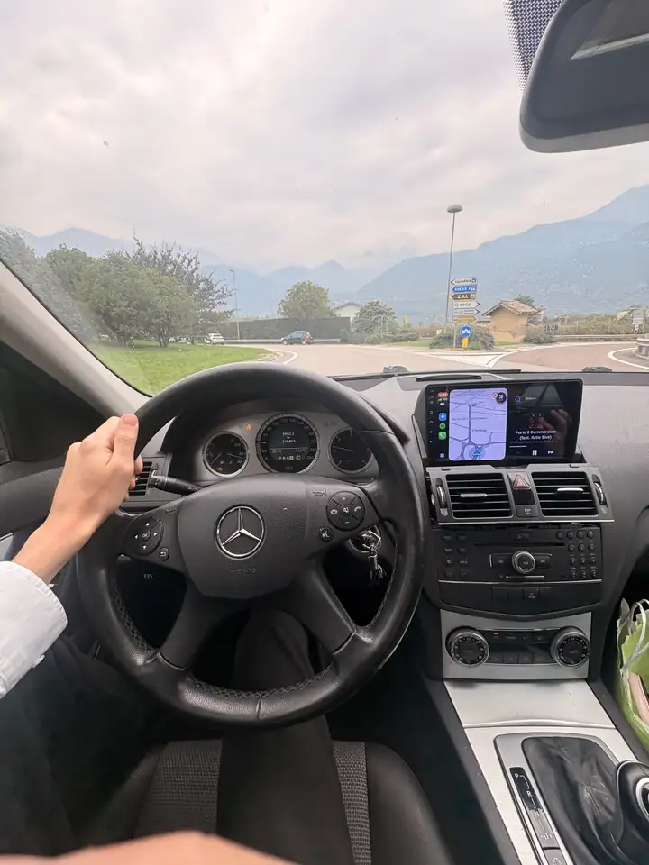 Mercedes-Benz C 220