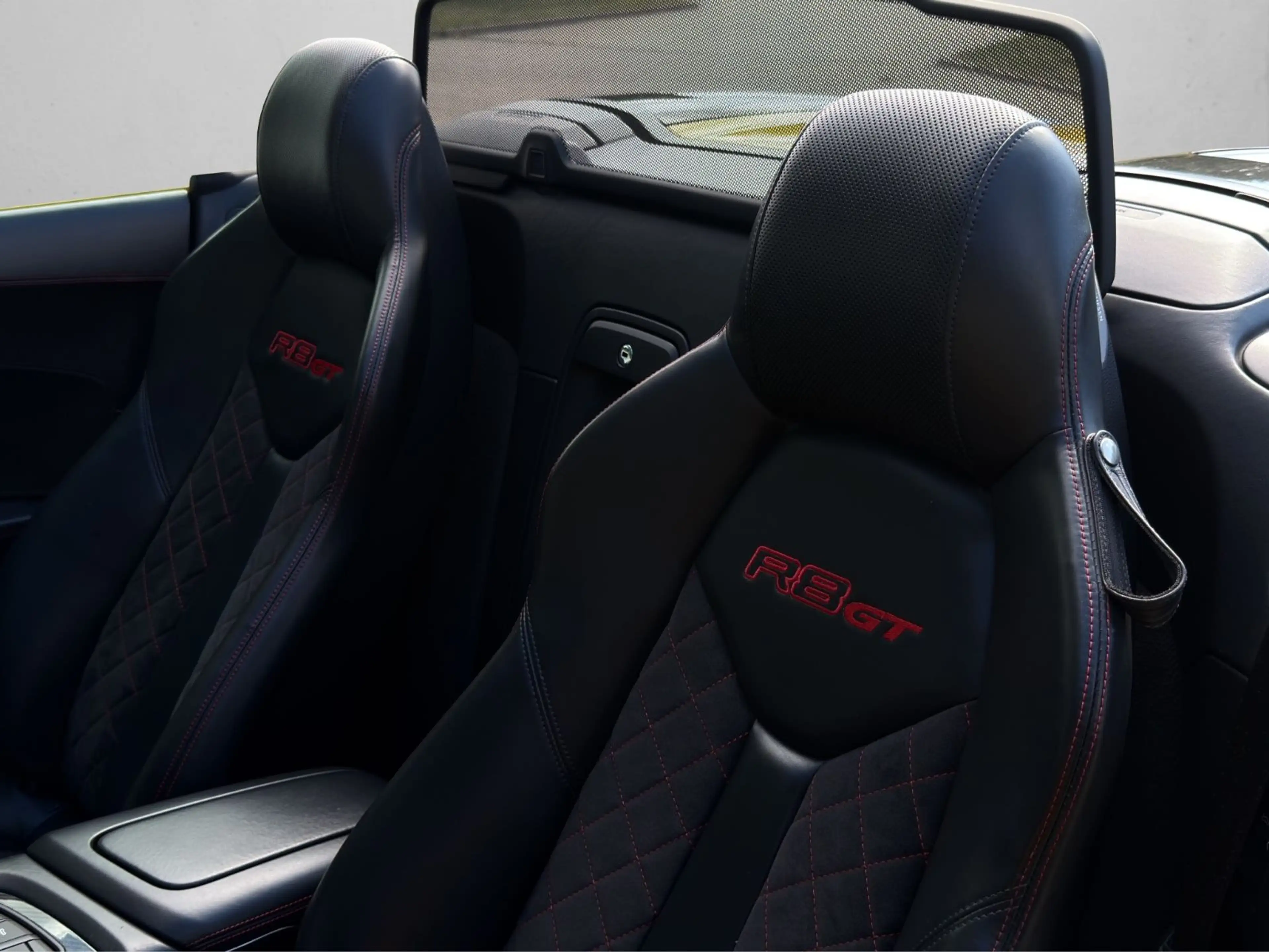 Audi R8 Spyder 5.2 FSI quattro performance*Keramik*KW — photo 13