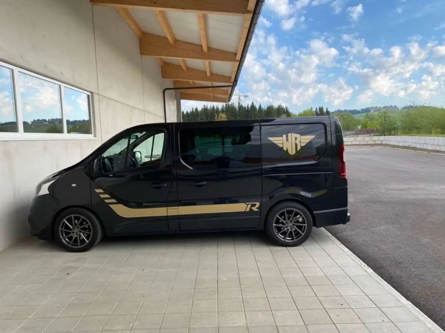 Renault Trafic Trafic Gen. Expr. L1H1 2,5 dCi DPF Expression Schwarz - 1
