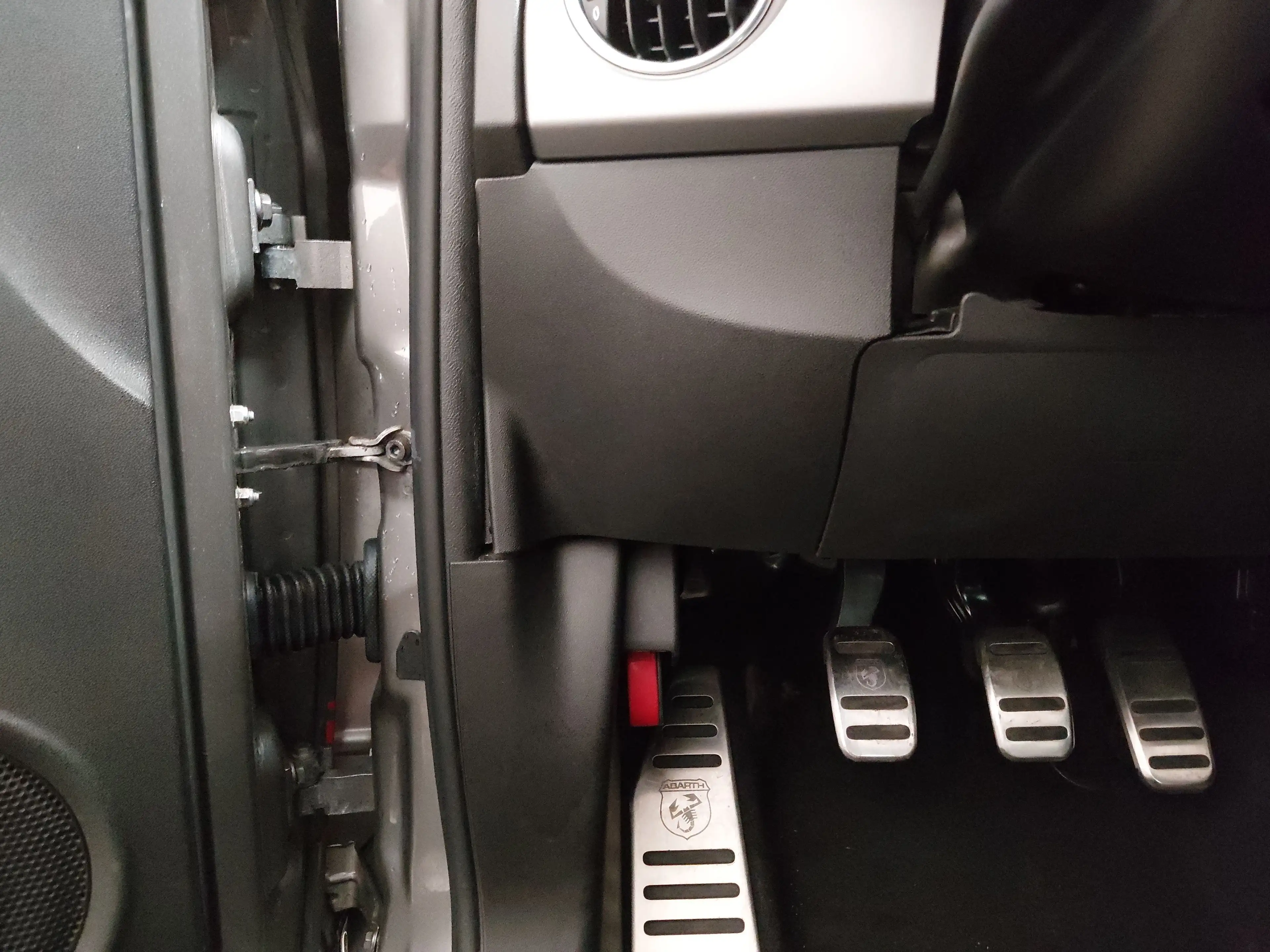 Abarth 595 Turismo 595 Turismo 1.4 T-Jet Navi Xenon Leder Beats BT — photo 7