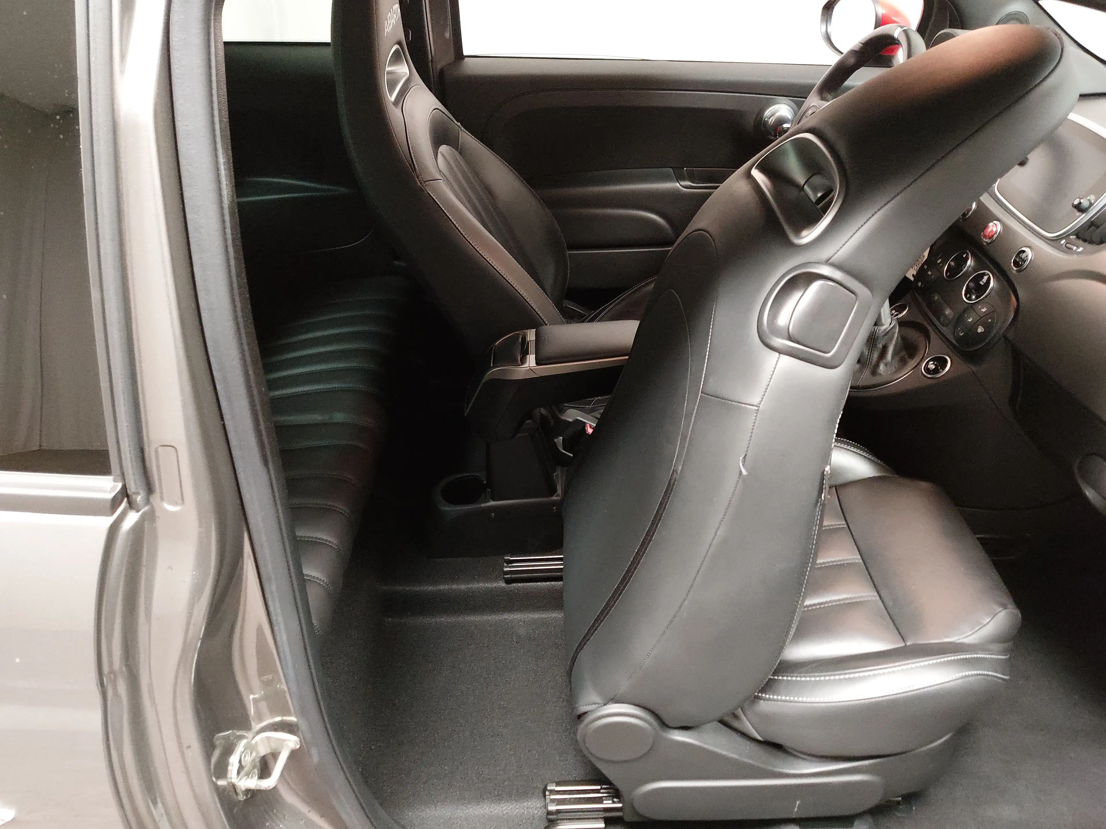 Abarth 595 Turismo 595 Turismo 1.4 T-Jet Navi Xenon Leder Beats BT — photo 11