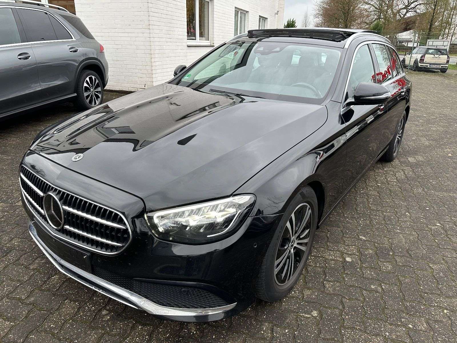 Second hand Mercedes Benz E-Class 