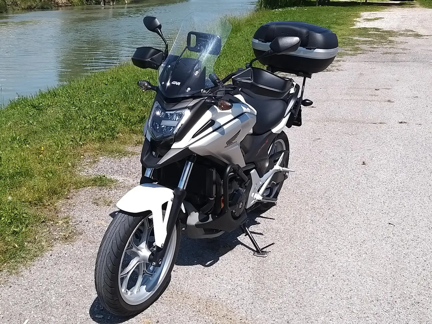 Honda NC 750 NC 750X DCT Urban Ezüst - 1