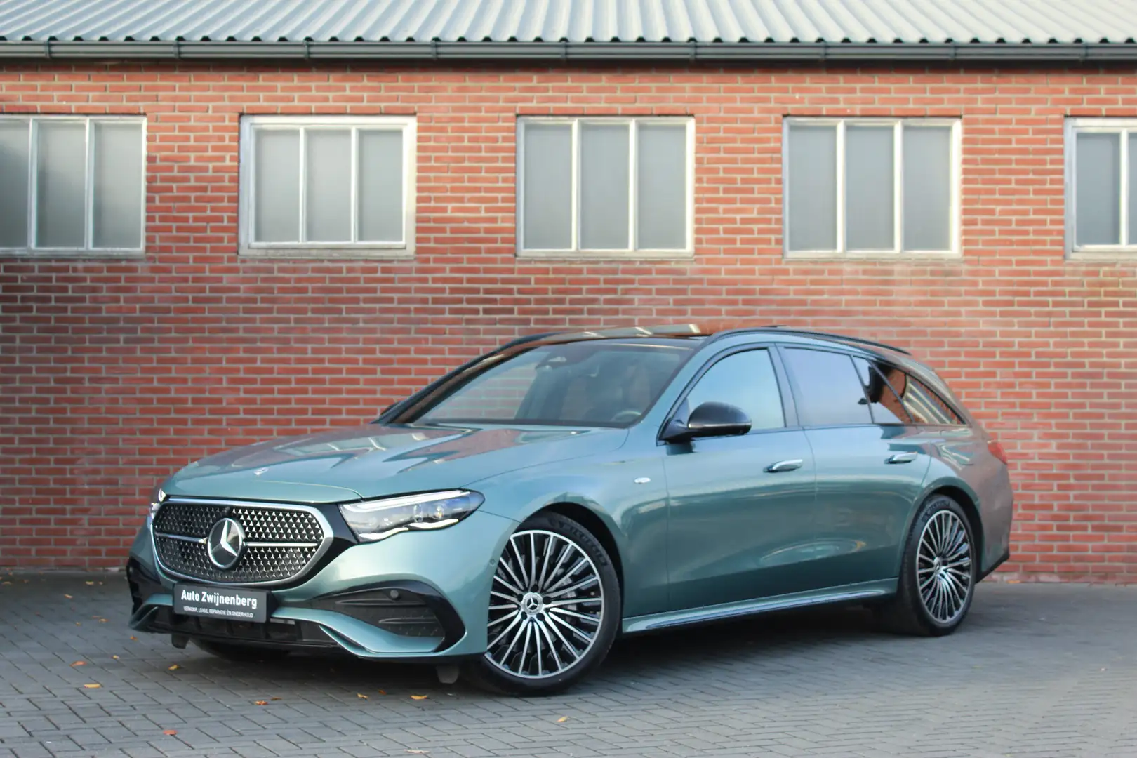 Mercedes-Benz E 300 Estate e AMG Line | Distr | Pano | Burmester | Tre Groen - 1