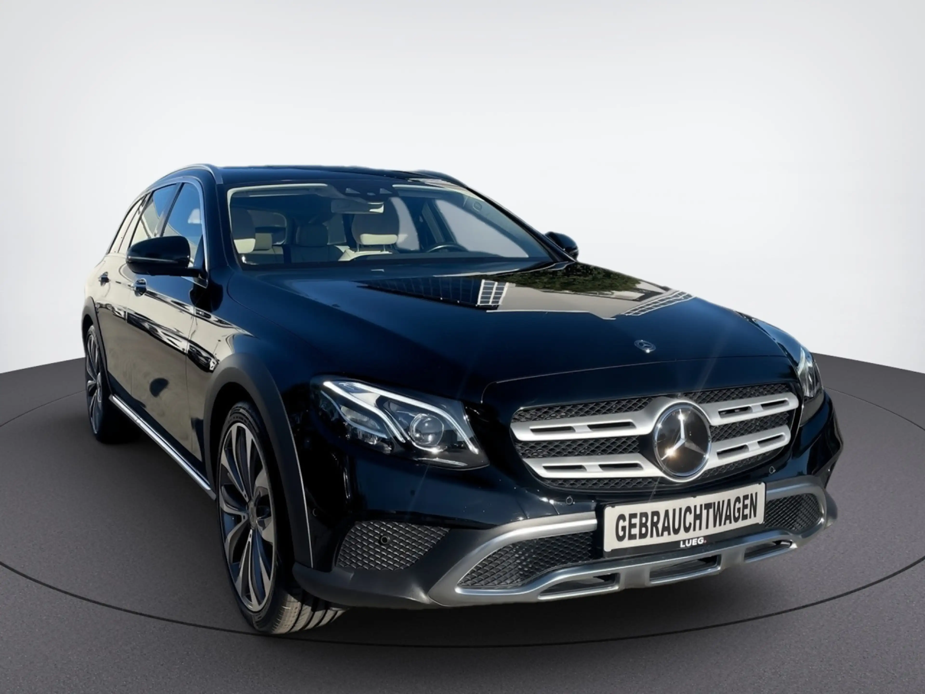 Mercedes-Benz E 400 d 4MATIC All-Terrain Burmester Carbon 360 — photo 7