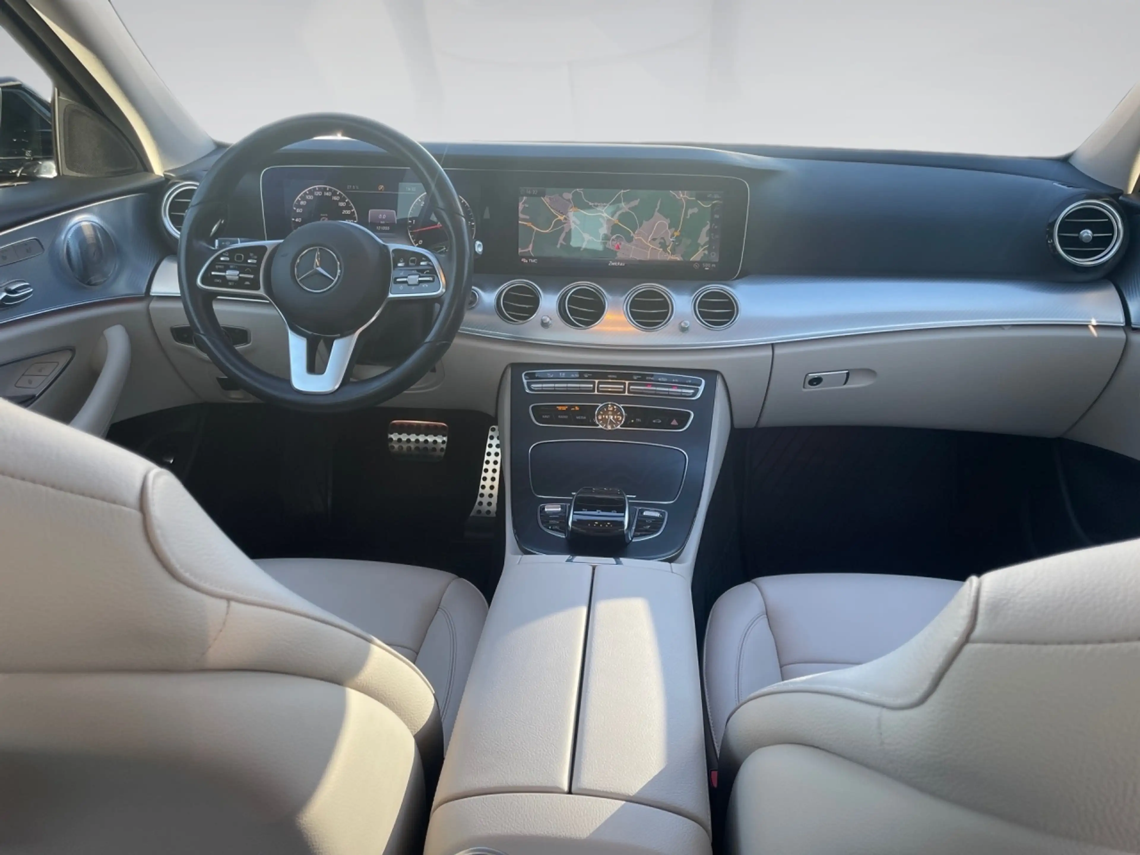 Mercedes-Benz E 400 d 4MATIC All-Terrain Burmester Carbon 360 — photo 10