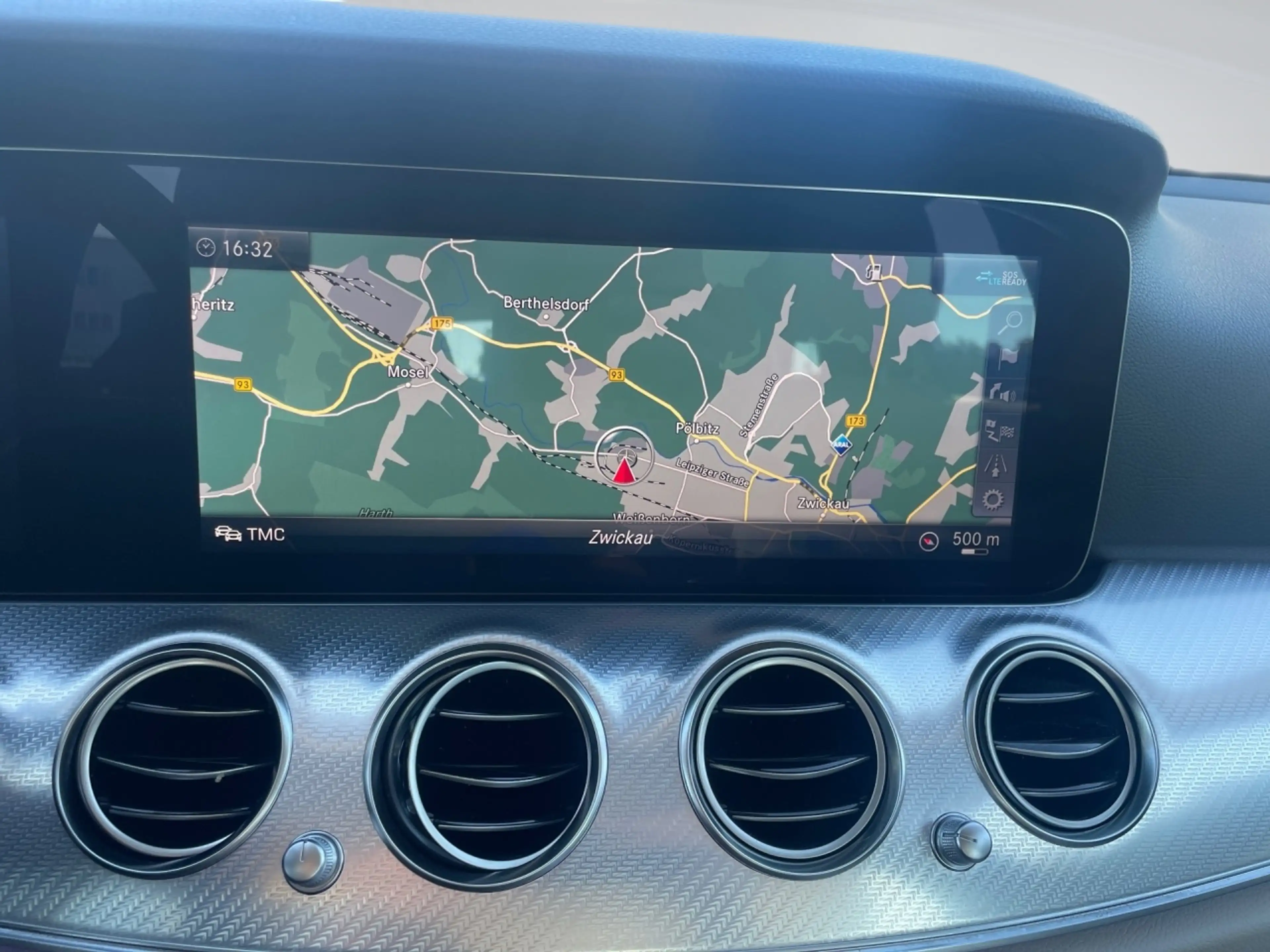 Mercedes-Benz E 400 d 4MATIC All-Terrain Burmester Carbon 360 — photo 14