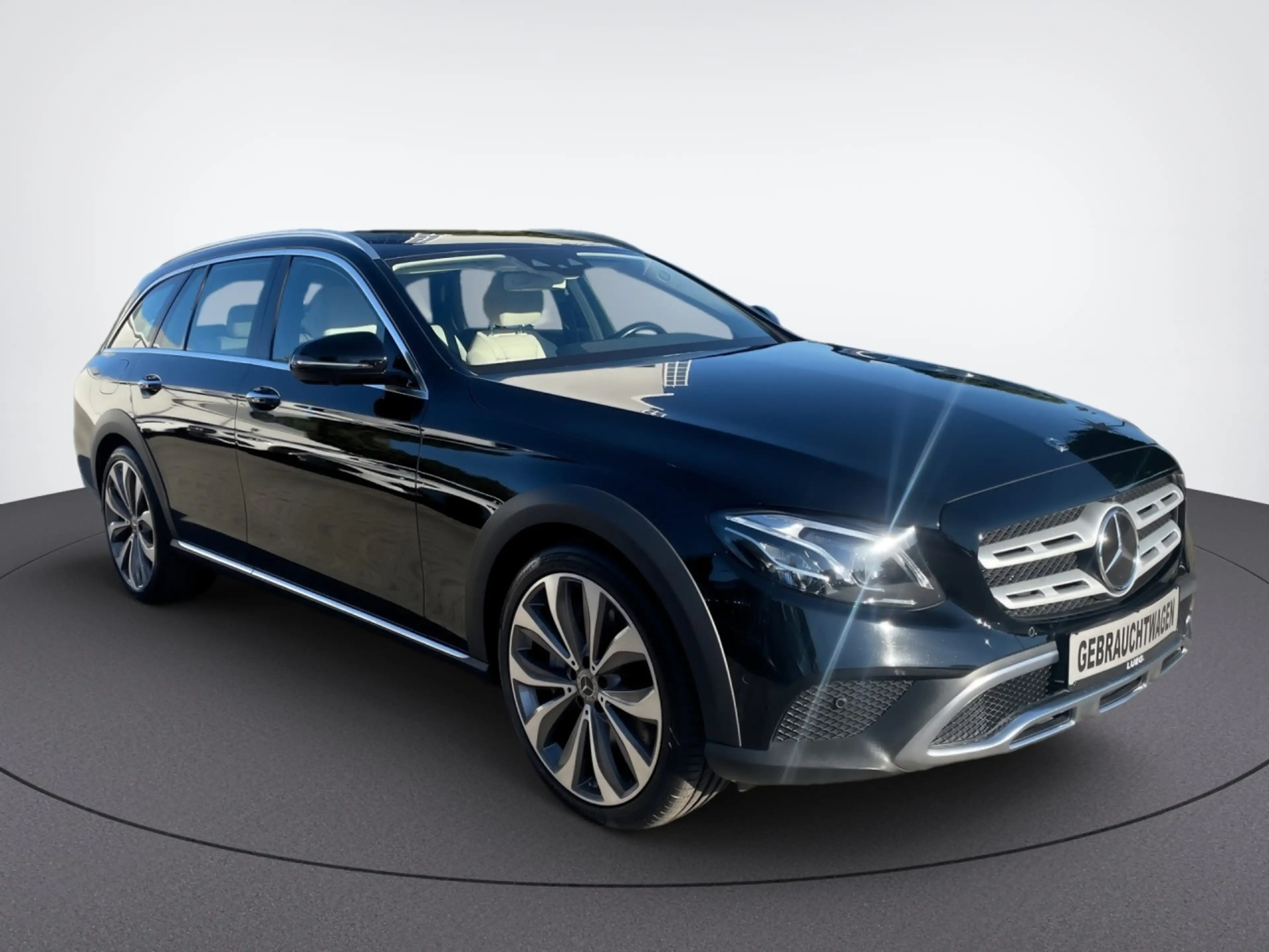 Mercedes-Benz E 400 d 4MATIC All-Terrain Burmester Carbon 360 — photo 6