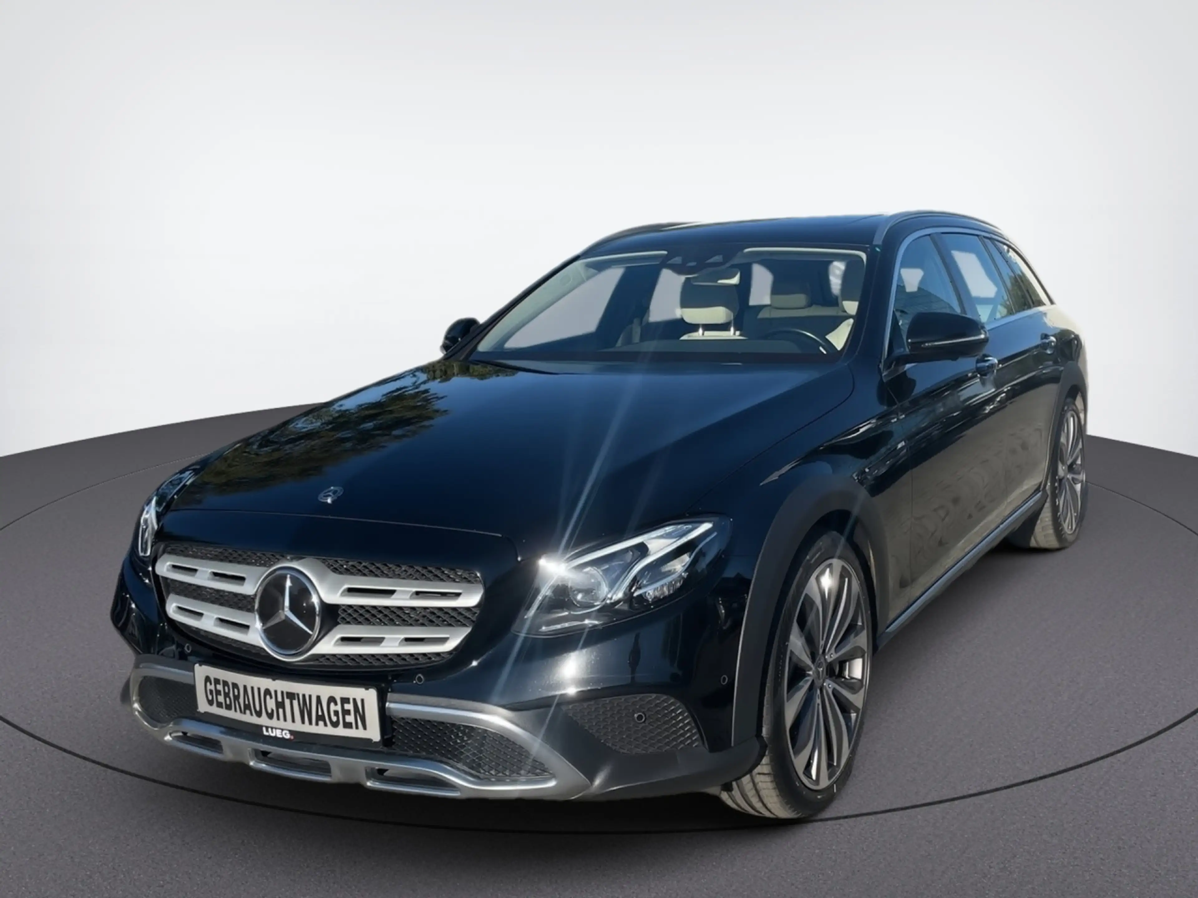 Mercedes-Benz E 400 d 4MATIC All-Terrain Burmester Carbon 360 — photo 2