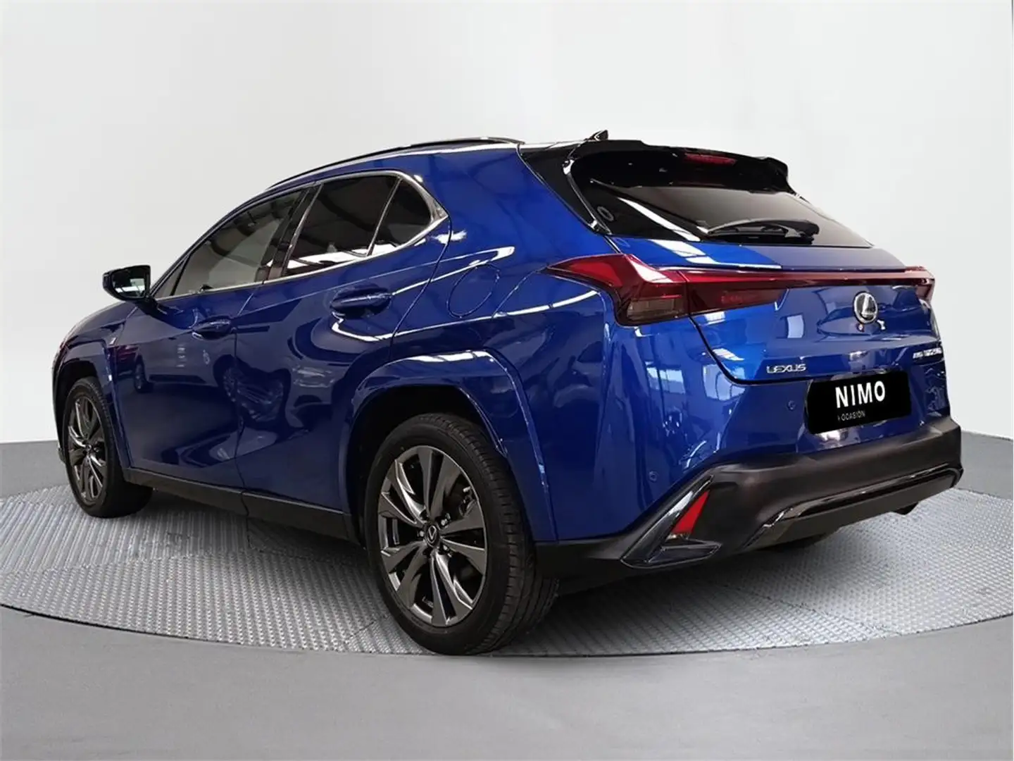 Lexus UX 250h F Sport 4WD - 2