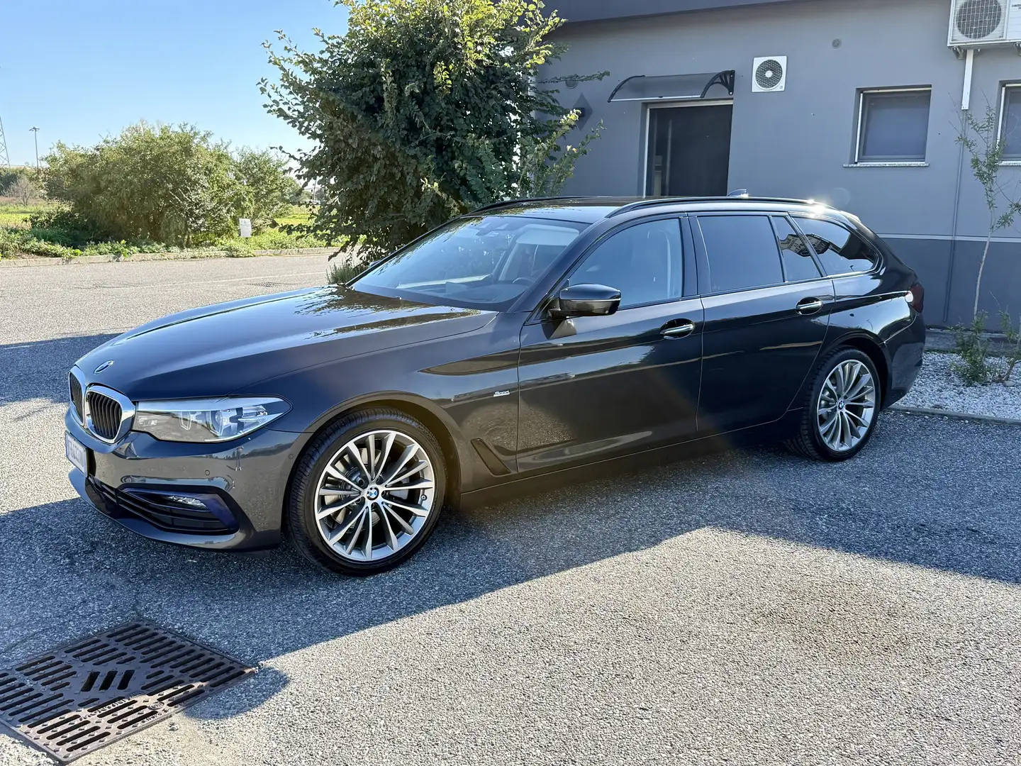 BMW 520 520d Sport head/up harmand/kardon gancio full - 1