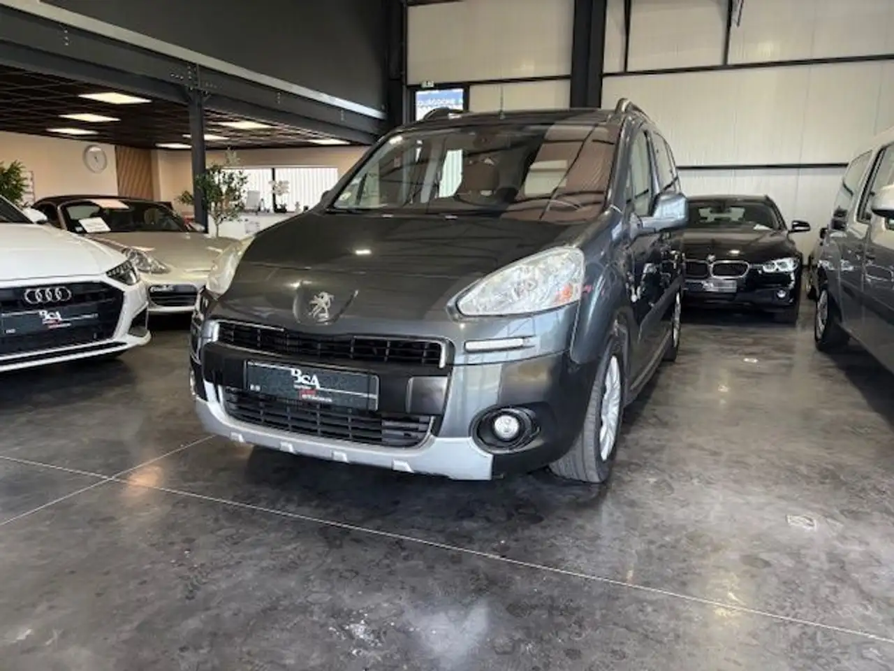 Peugeot Partner TEPEE 1.6 HDI 92 OUTDOOR