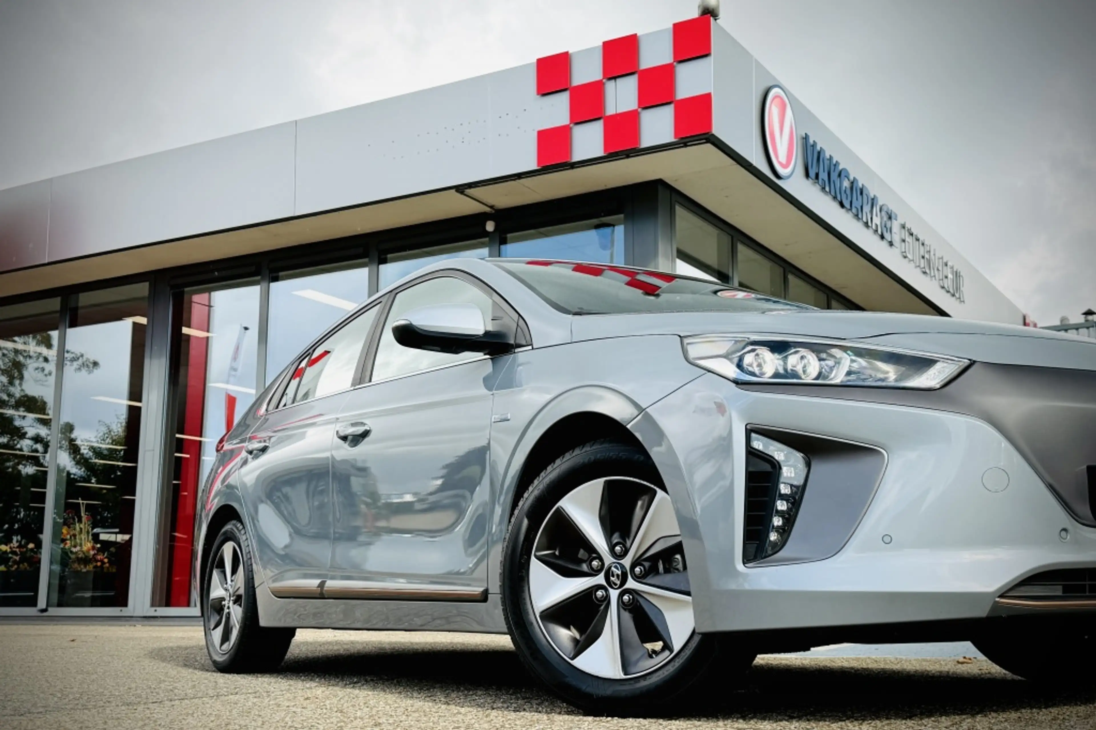 Hyundai IONIQ Premium EV | LEDER | STOELVERWARMING + KOELING — photo 4