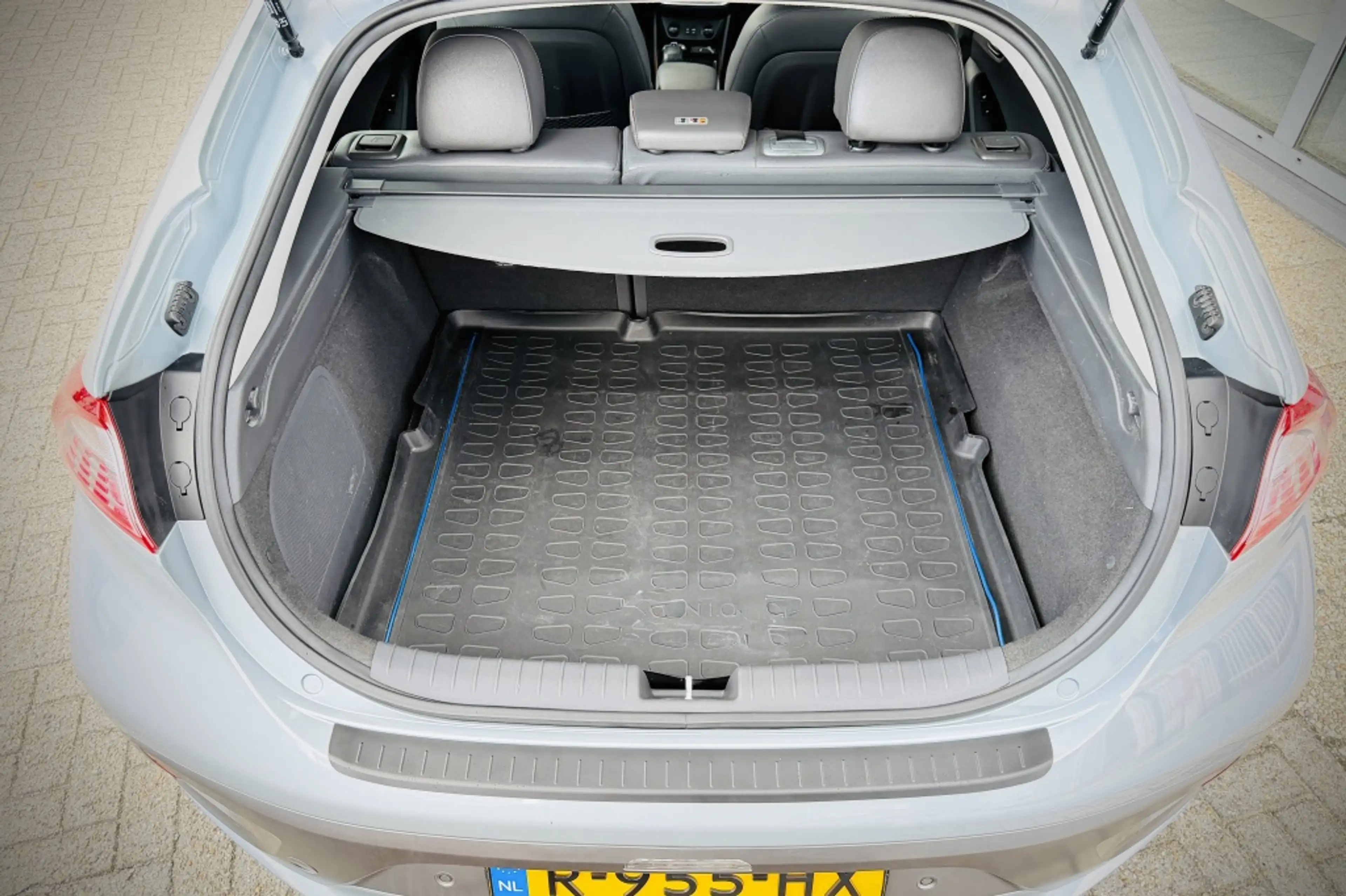 Hyundai IONIQ Premium EV | LEDER | STOELVERWARMING + KOELING — photo 15