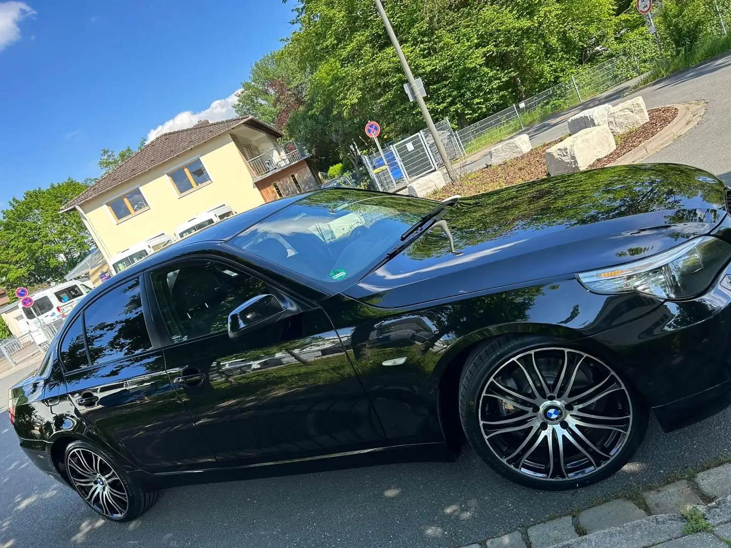 BMW 520 520d Touring Aut. Edition Sport - 2