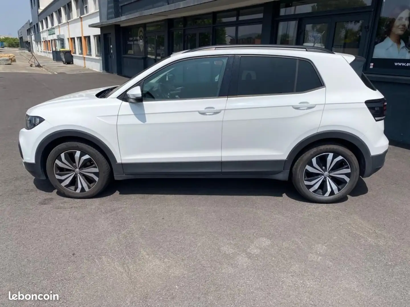 Volkswagen T-Cross 1.0 TSI 95CH LOUNGE Weiß - 2