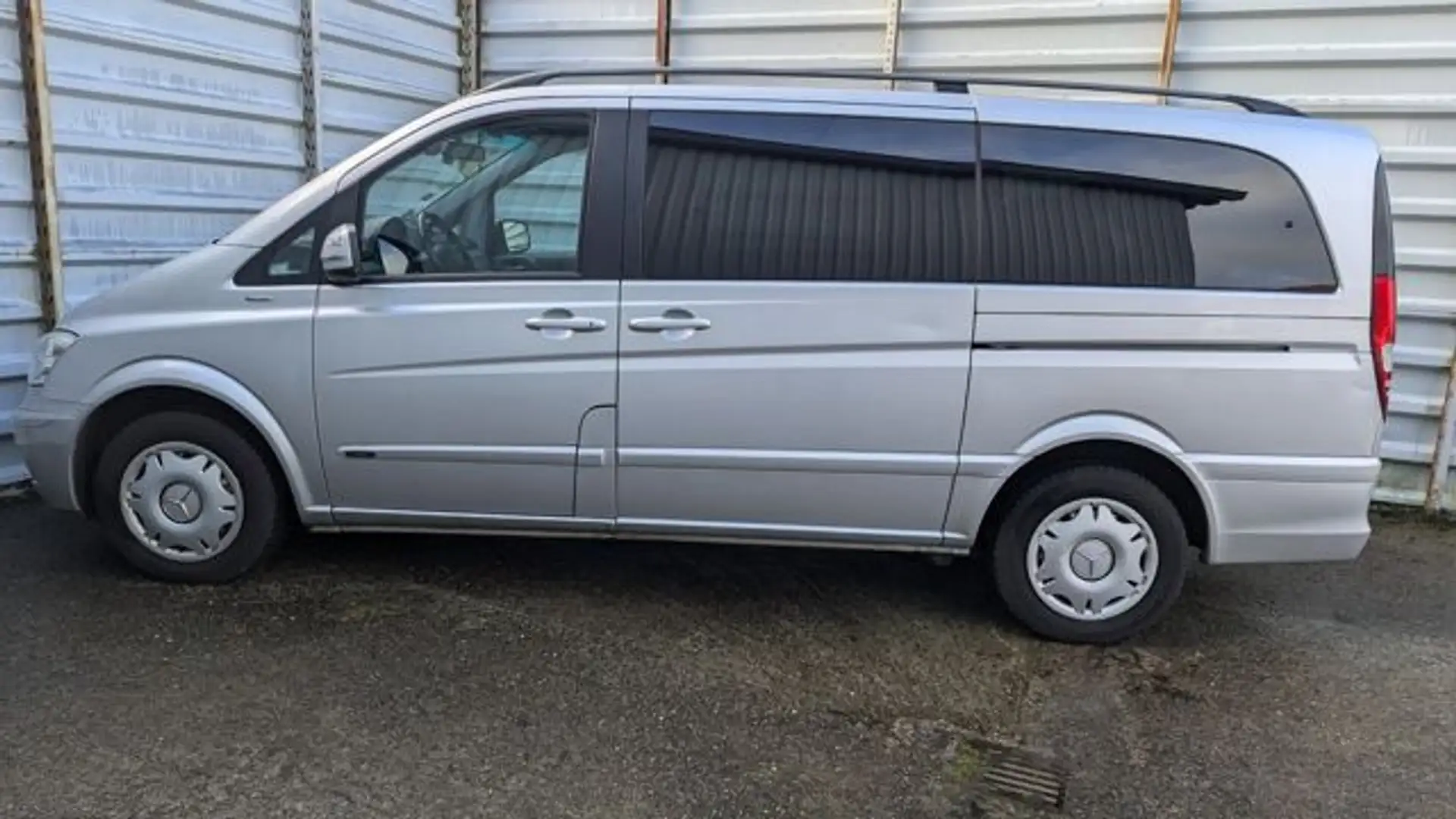 Mercedes-Benz Viano 2.0 CDI Trend lang*7 Sitze*AHK*Tüv:02/2027 Silber - 2