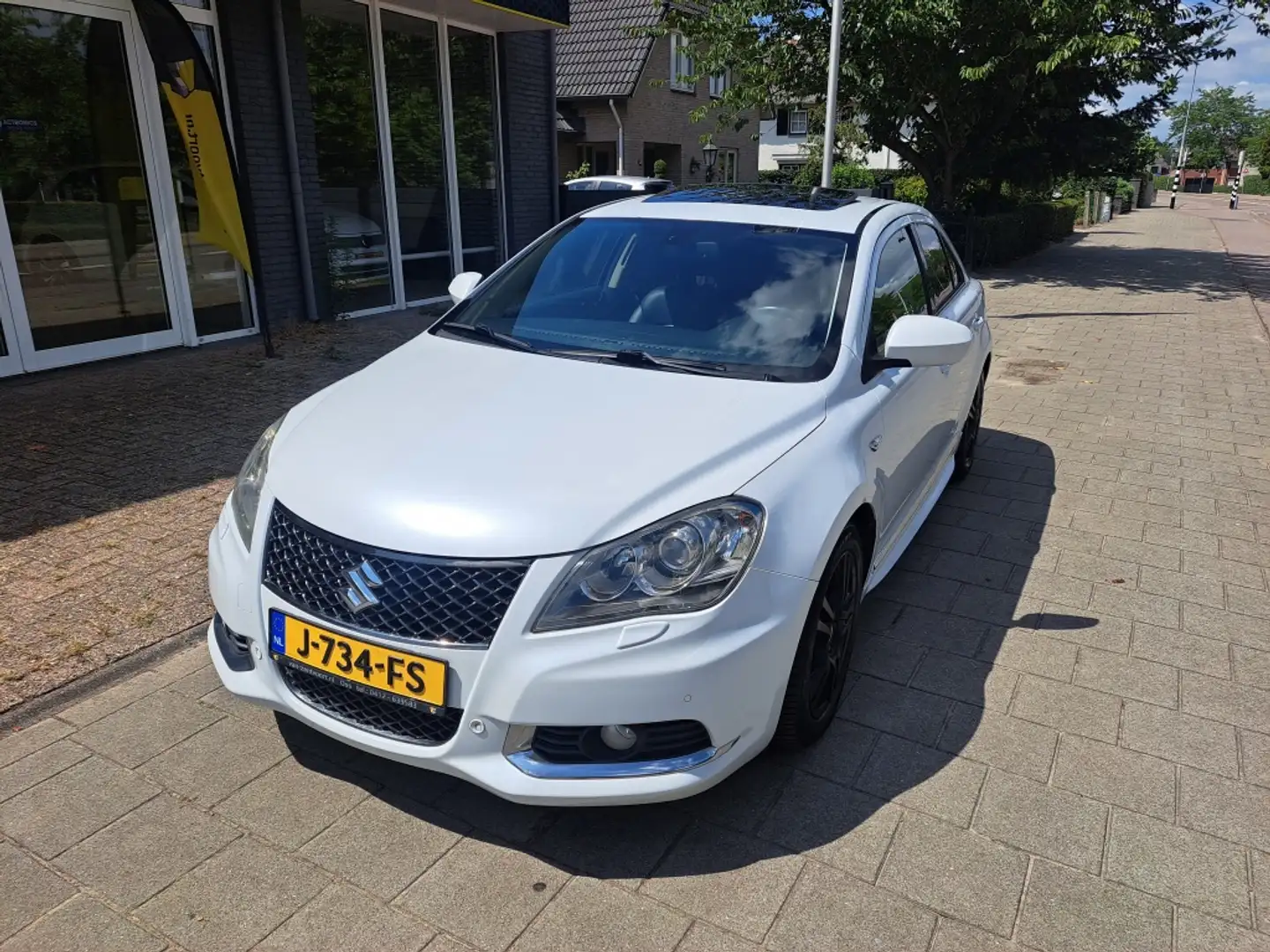 Suzuki Kizashi 2.4 Sport Wit - 1