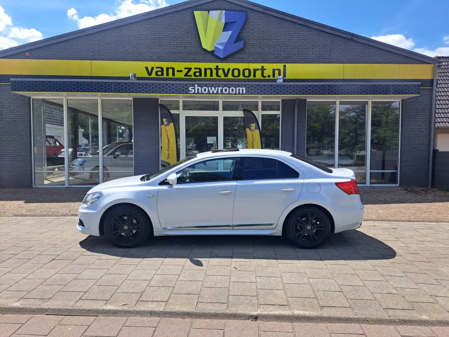 Suzuki Kizashi 2.4 Sport Wit - 2
