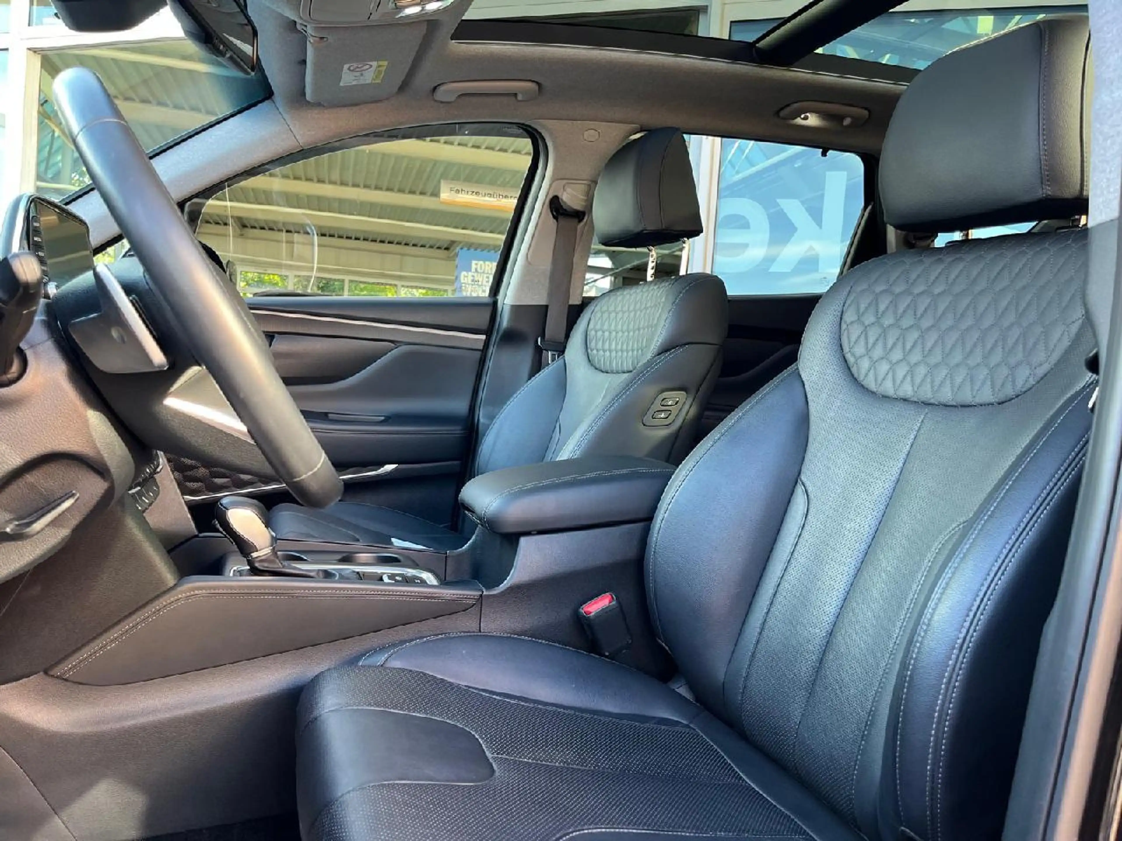 Hyundai SANTA FE Premium 4WD | LED | 360° Kamera | Navi | Leder — photo 15