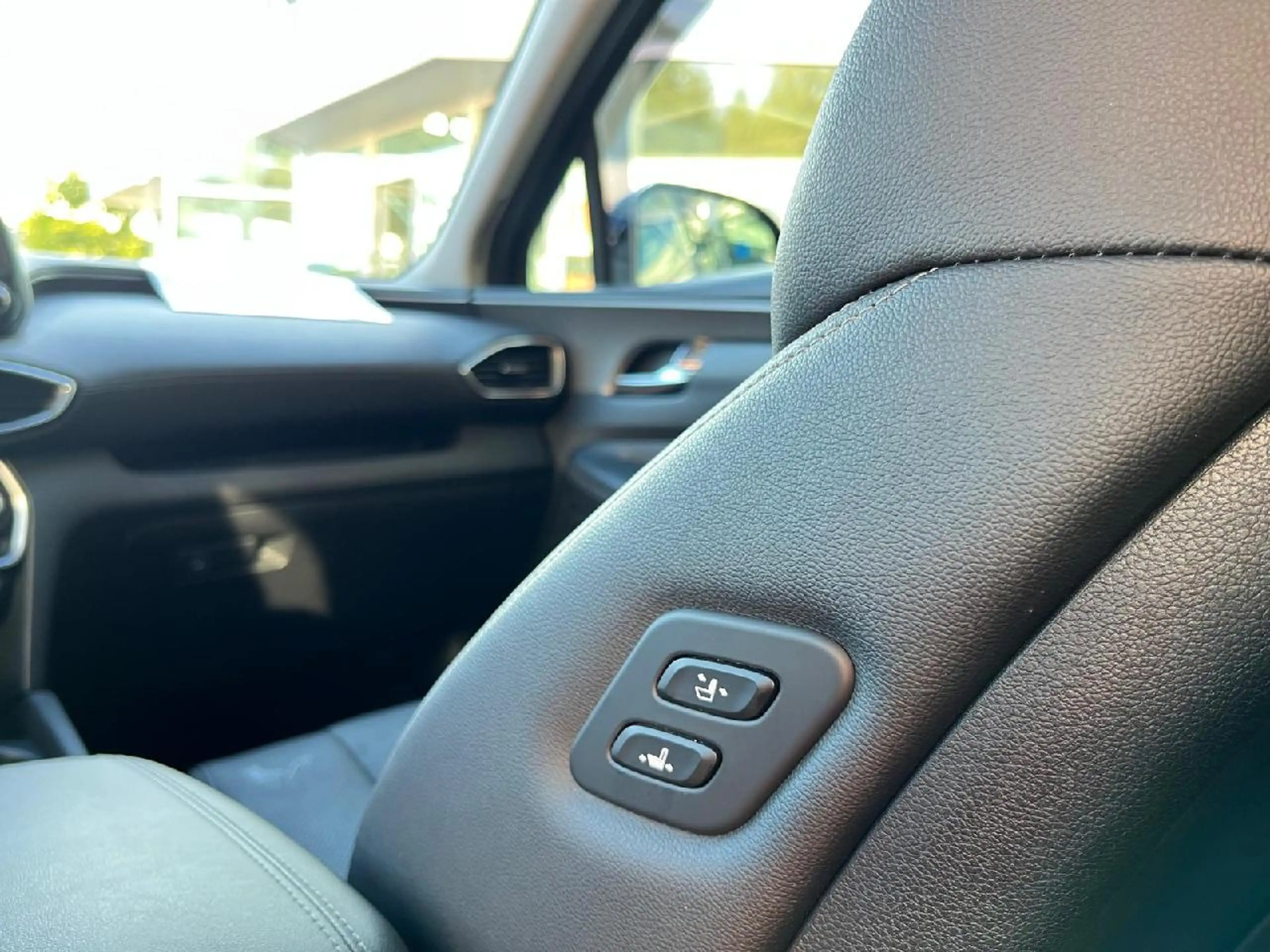 Hyundai SANTA FE Premium 4WD | LED | 360° Kamera | Navi | Leder — photo 14