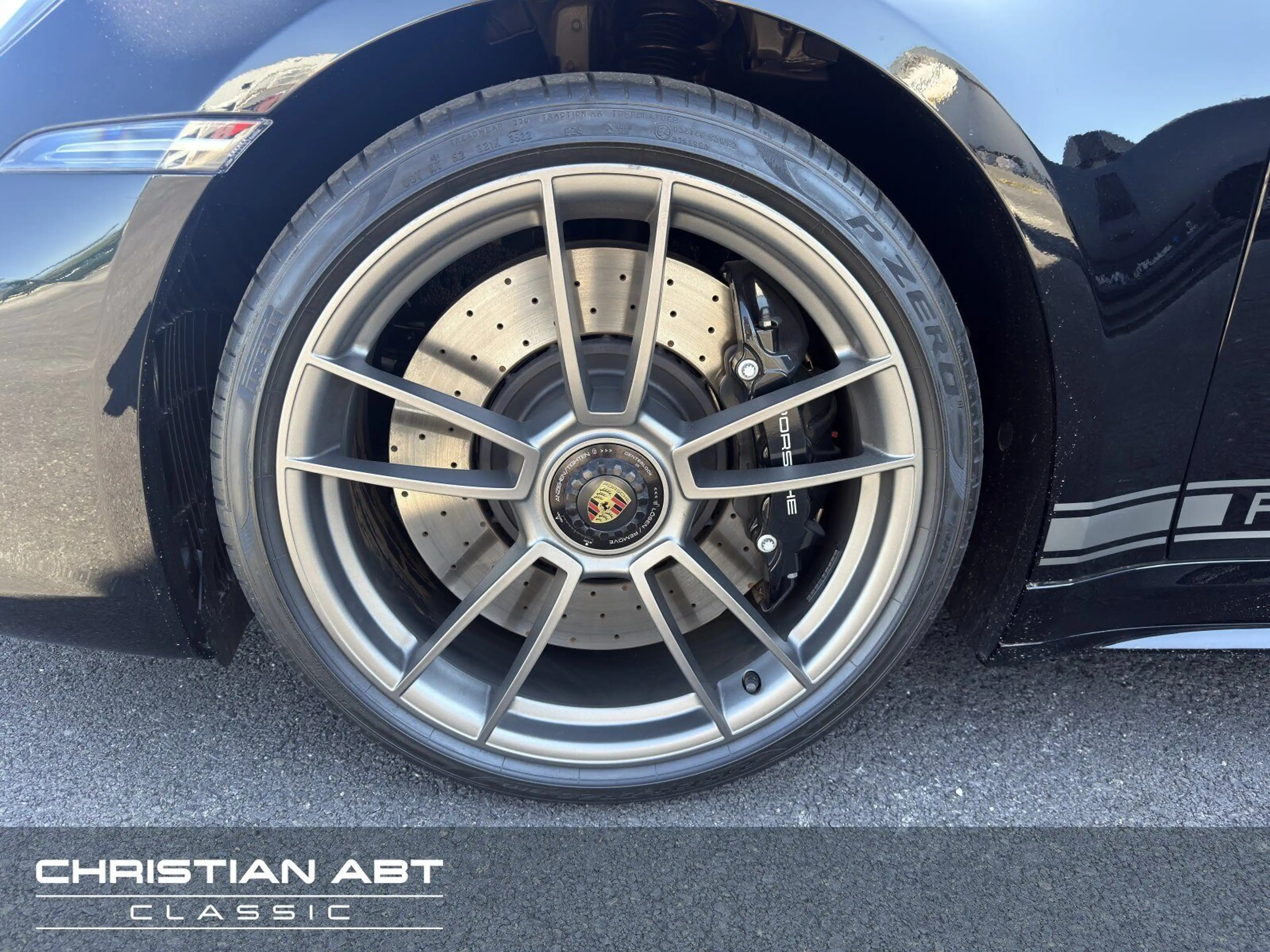 Porsche 992 GTS Targa 50th Anniversary — photo 6