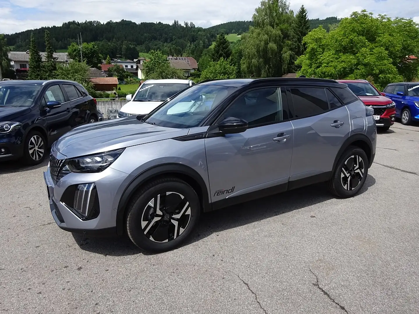 Peugeot 2008 Hybrid 136 e-DCS6 GT,Full LED,Navi,Front-und Rü... Grau - 1