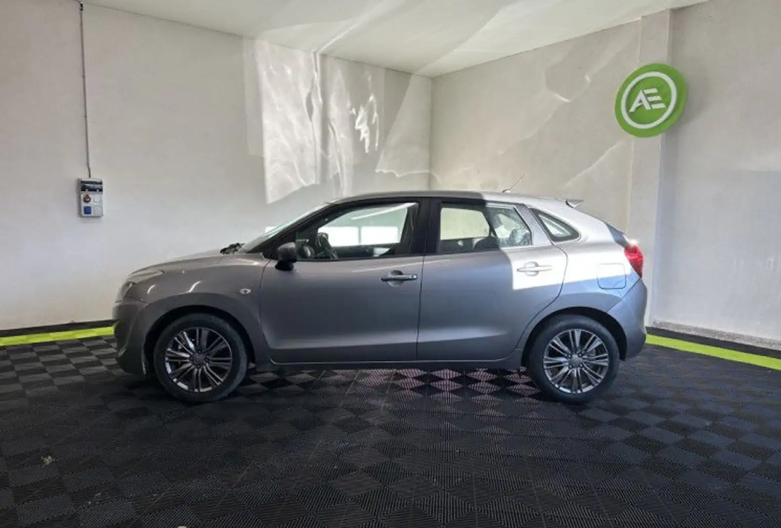Suzuki Baleno II 1.2 Dualjet 90ch Privilège Euro6d-T Grau - 2