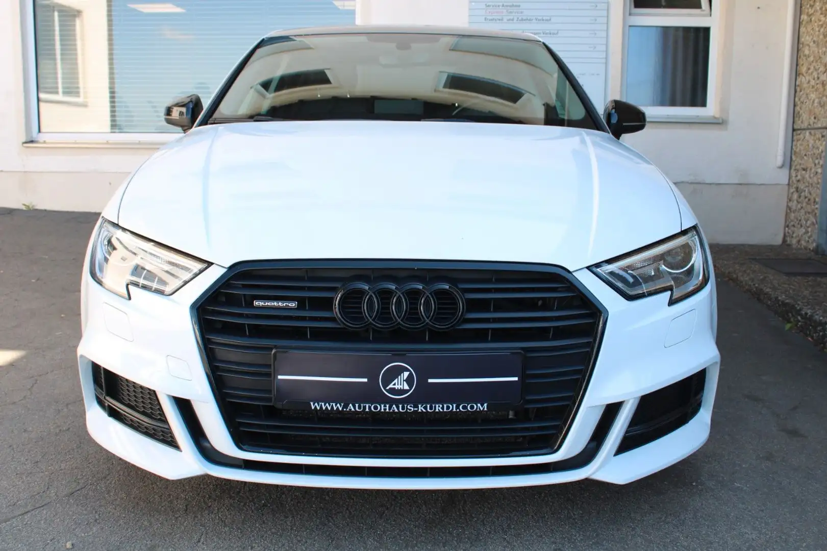 Audi A3 2.0TDI Lim quattro S-tronic Sport NAVI TEMPO Blanc - 2