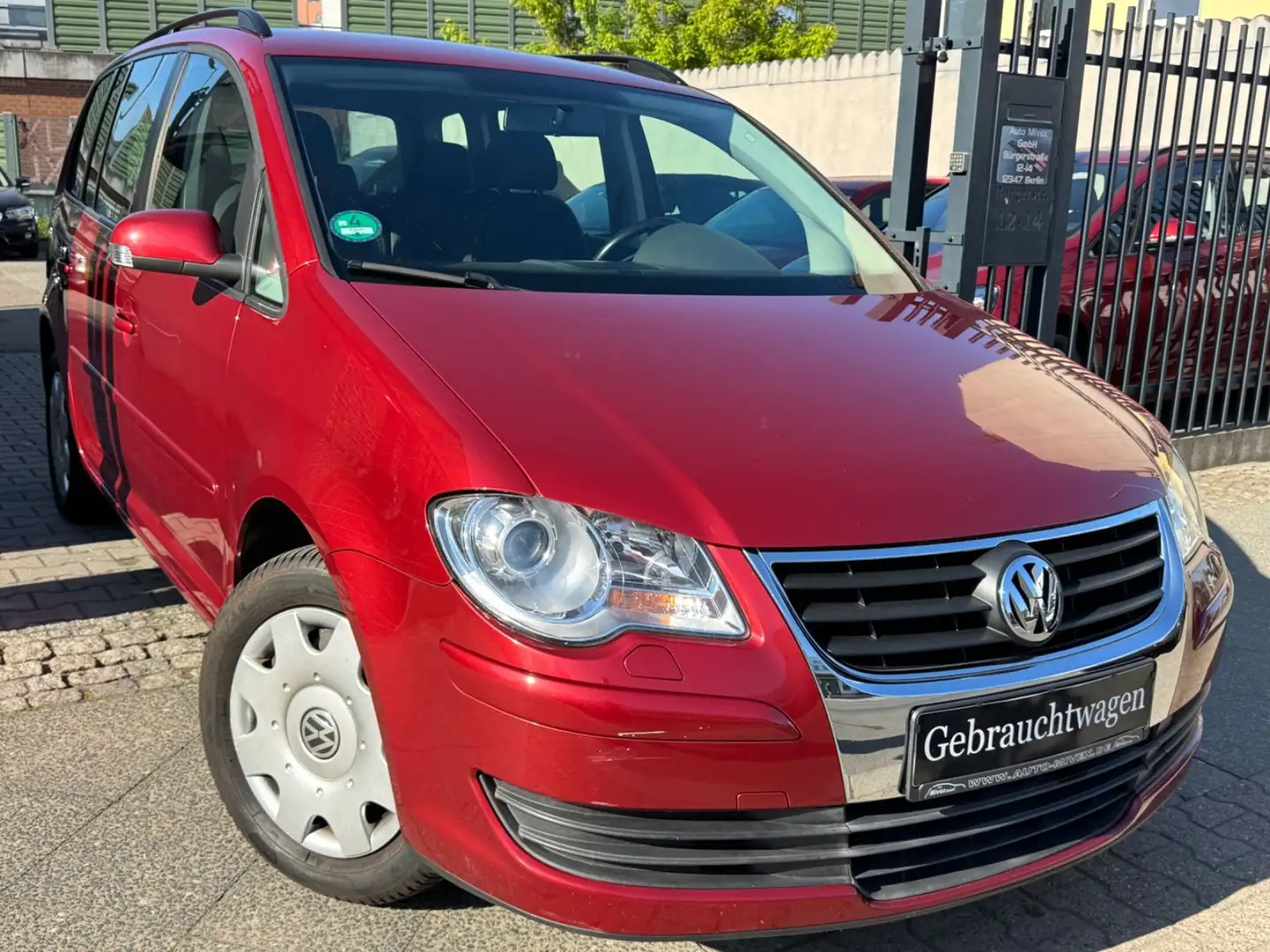Volkswagen Touran 1,4 TSI Trendline 1.Hand Rot - 1