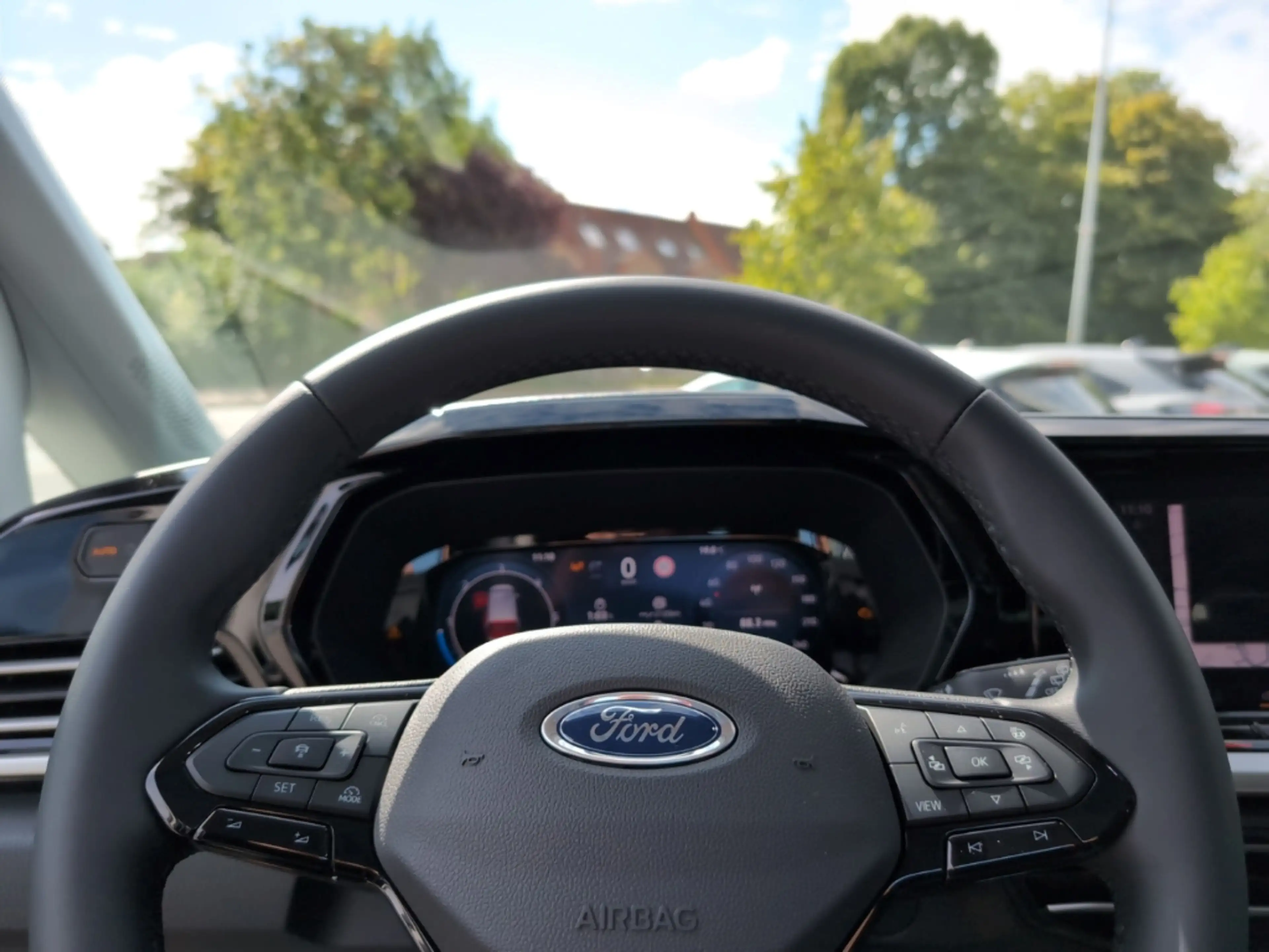 Ford Grand Tourneo Active Automatik 7-Sitze AHK Bi-LED Fahrerassisten — photo 10