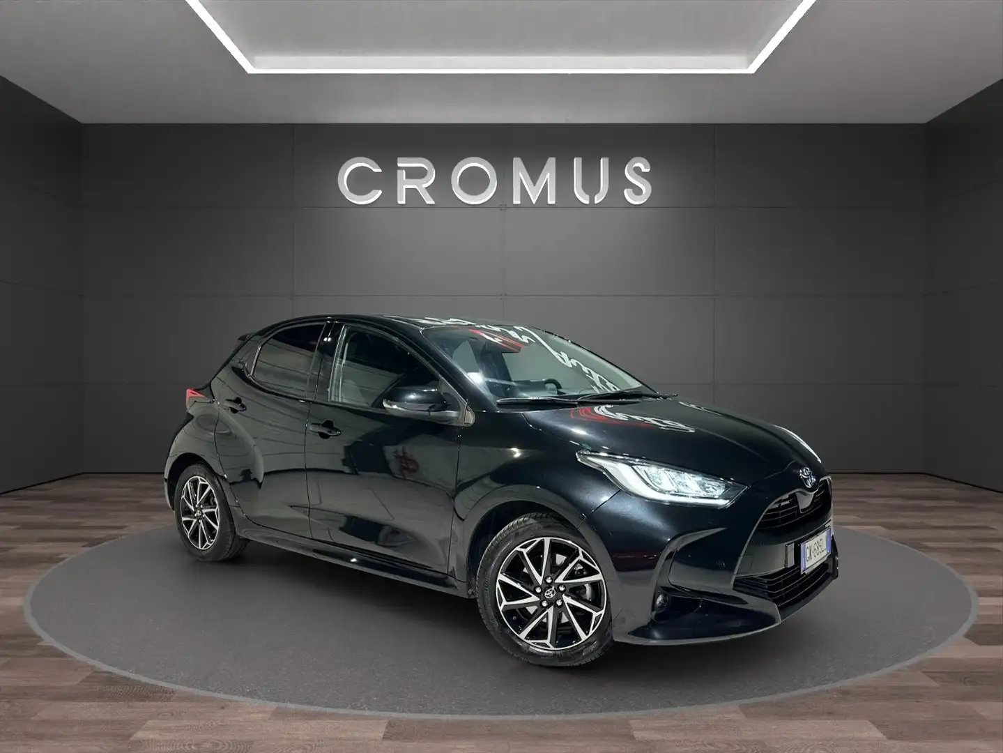 Toyota Yaris 1.5h Lounge - 2