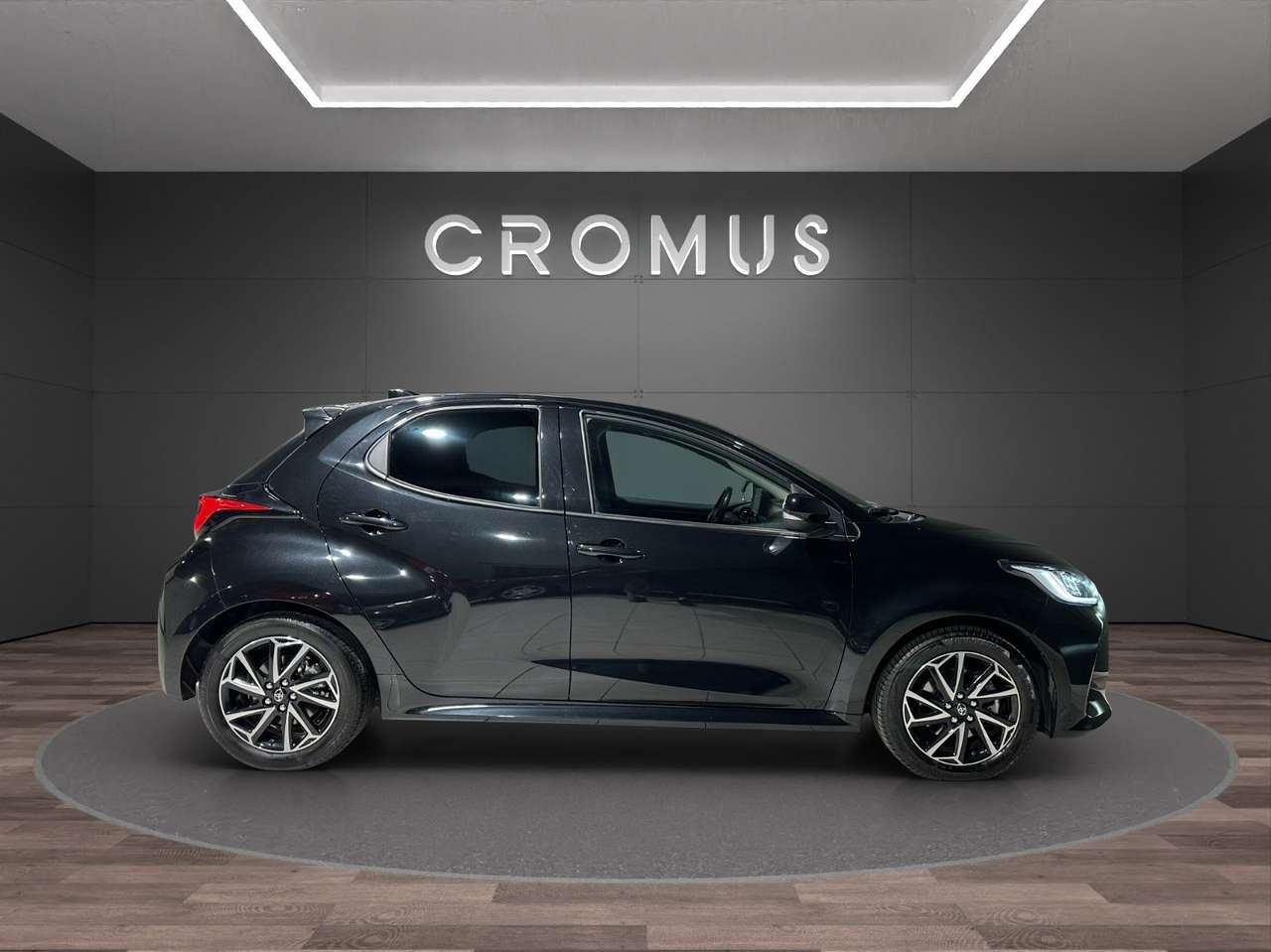 Toyota Yaris 1.5h Lounge