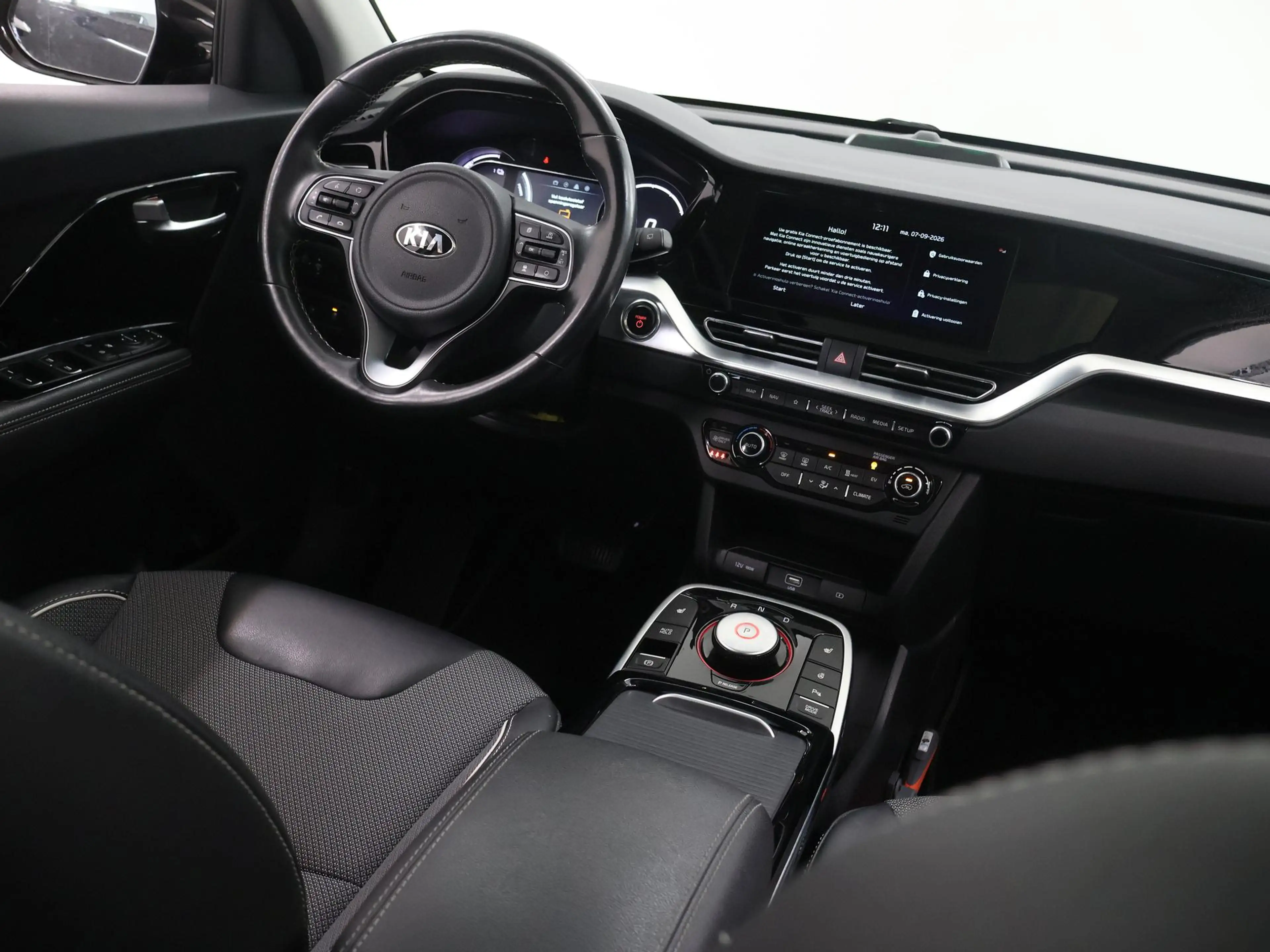 Kia e-Niro DynamicPlusLine 64 kWh | Trekhaak | Schuif/kantel — photo 9