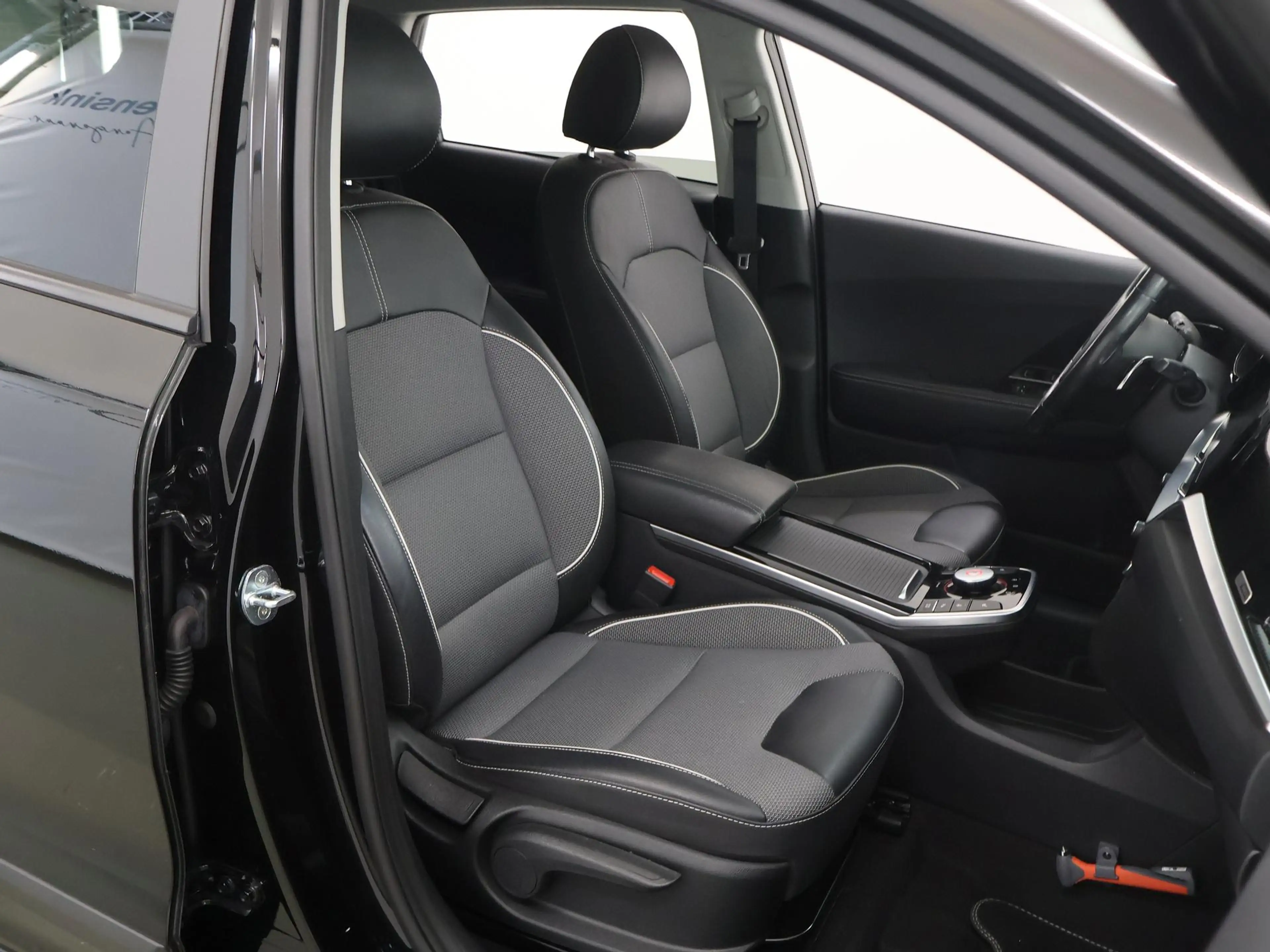 Kia e-Niro DynamicPlusLine 64 kWh | Trekhaak | Schuif/kantel — photo 10