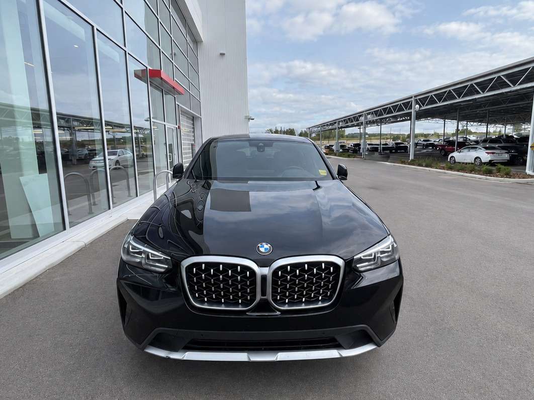2025 BMW X4 Sports Activity Coupe — photo 1