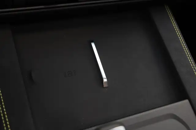Lynk & Co 01 view 15