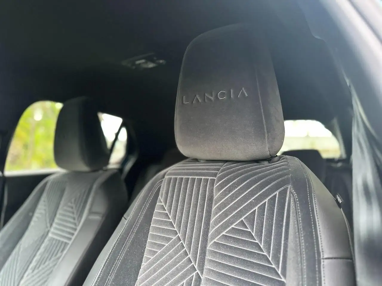Lancia Ypsilon 2025 — фото 10