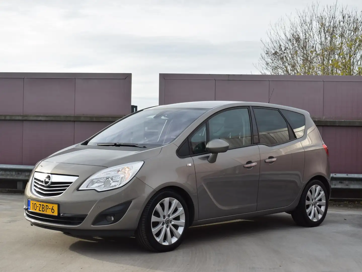 Opel Meriva 1.4 Turbo Cosmo AUTOMAAT | PARKEERSENSOREN | E.C.C Brun - 2