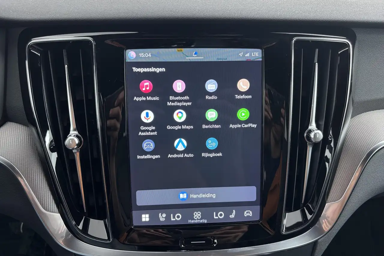 Volvo V60 2.0 B3 Plus Dark – Scandinavisch design met karakt, миниатюра 4
