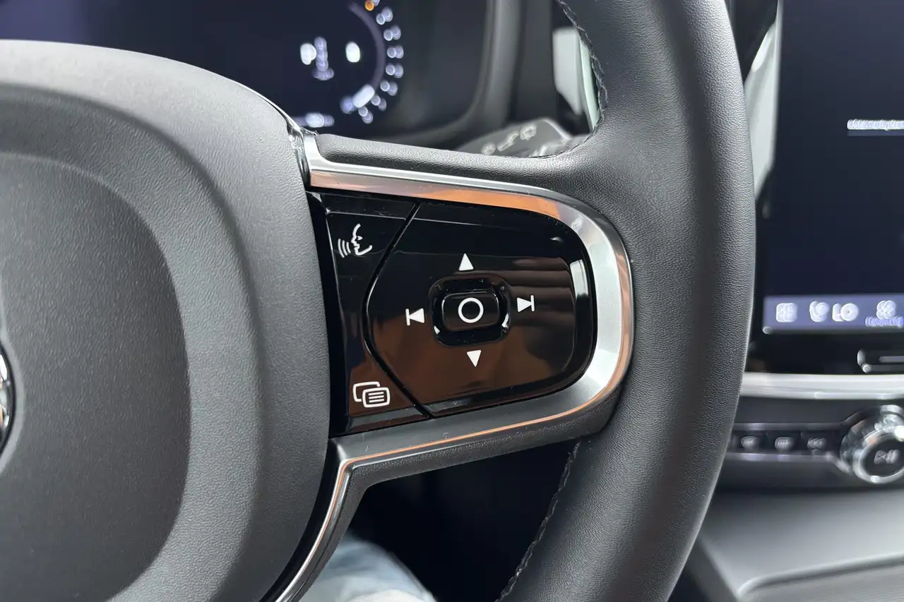 Volvo V60 2.0 B3 Plus Dark – Scandinavisch design met karakt, миниатюра 24